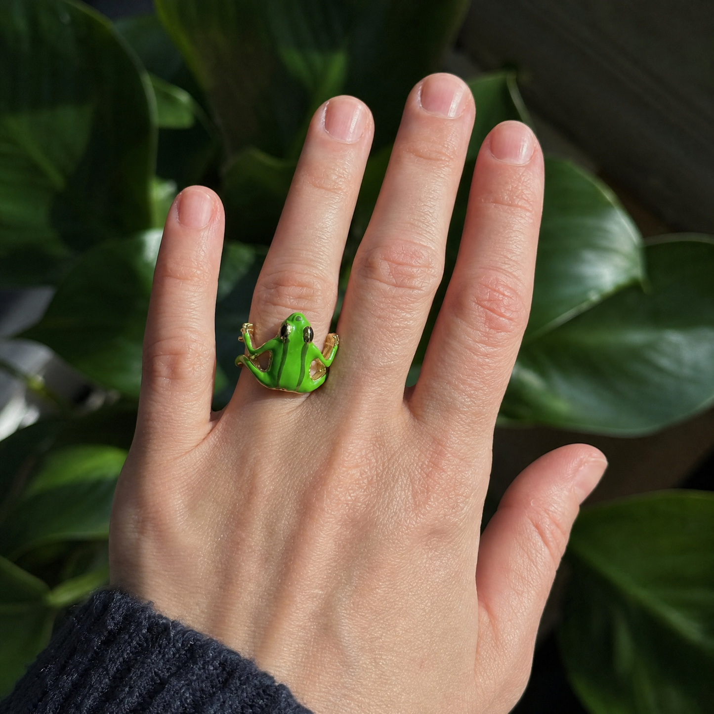 Adjustable Groovy Frog Ring | Green & Gold Metal Frog Wrap Ring
