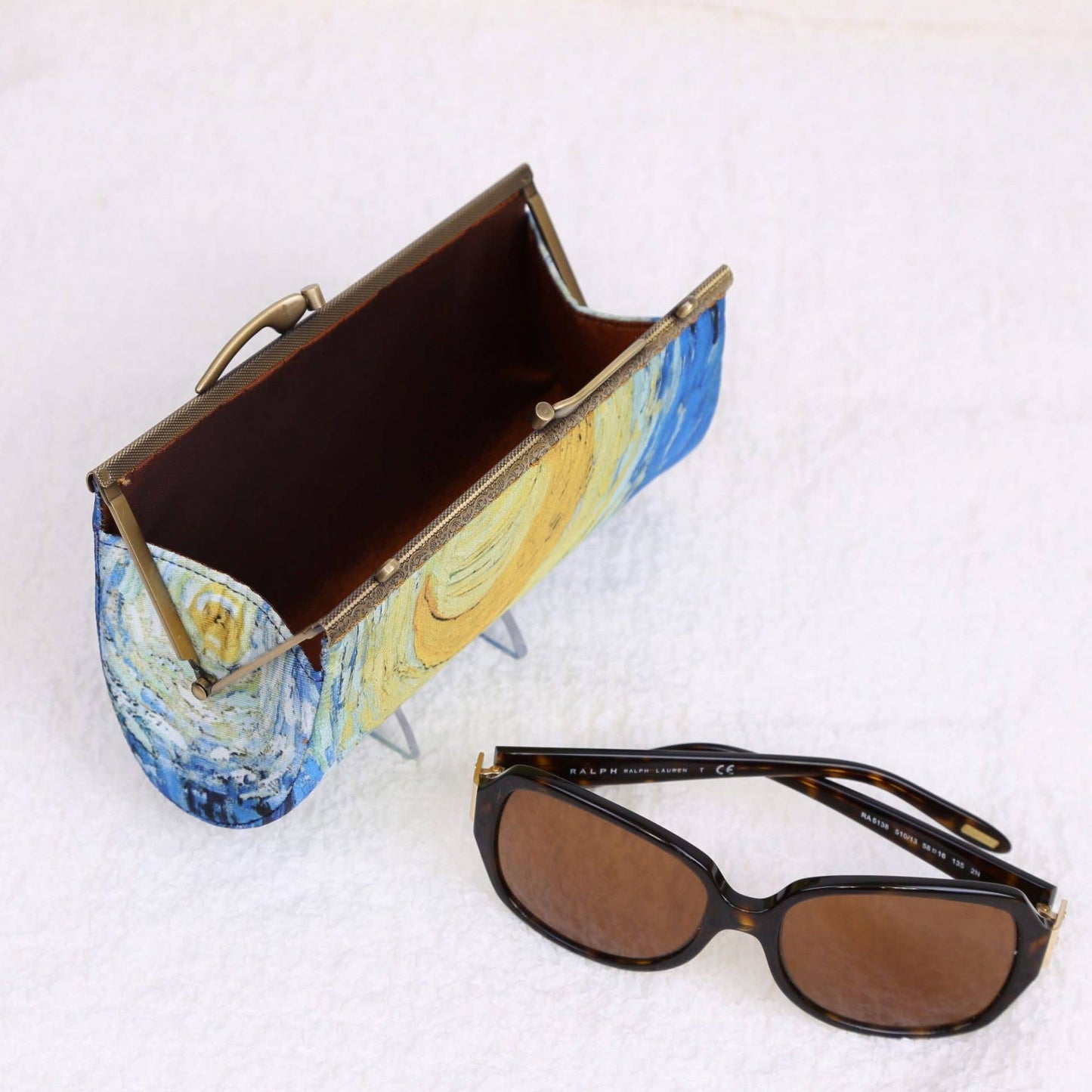 Artist-Inspired Eyeglasses Case – Van Gogh The Starry Night | Handmade Satin Glasses Holder with Kiss Clasp Frame