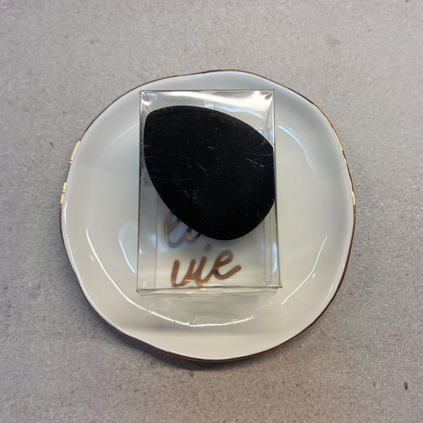 Ivory Ceramic Tray with Makeup Sponge Gift Set | Cosmetic Giftable Beauty Tools Set