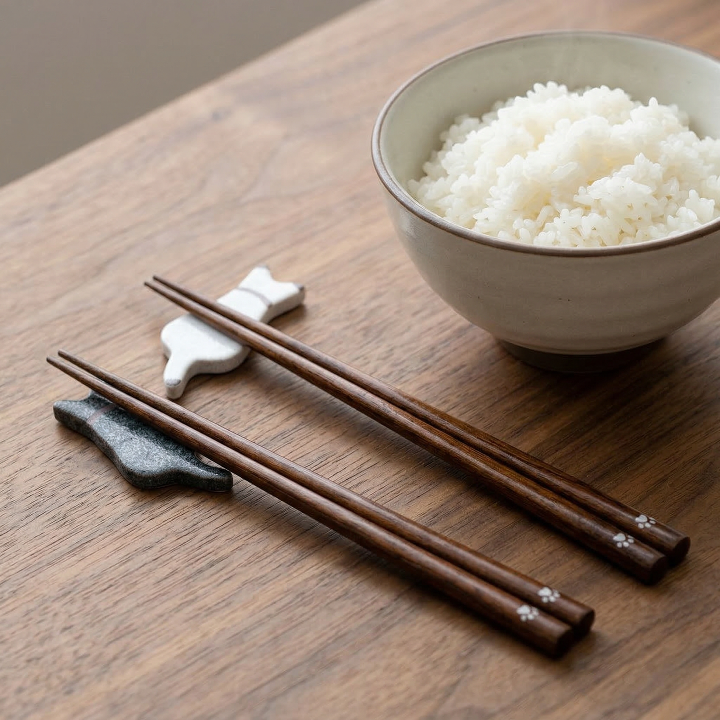 Japanese Black & White Cat Wooden Chopsticks Gift Set | 2 Pairs + Chopstick Rests
