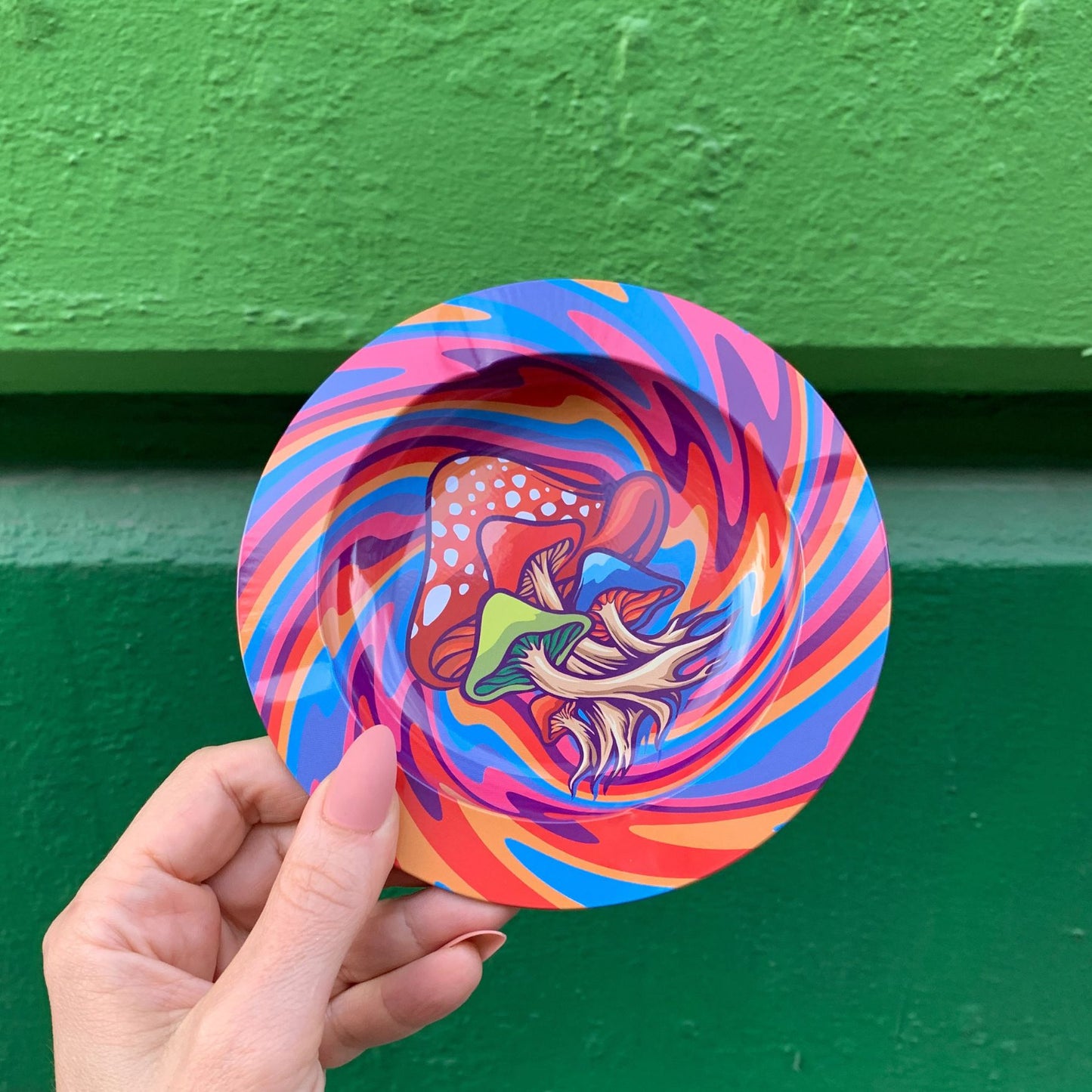 Mushroom Swirl Tin Ashtray | Round Lightweight Ashbin | 5.5"