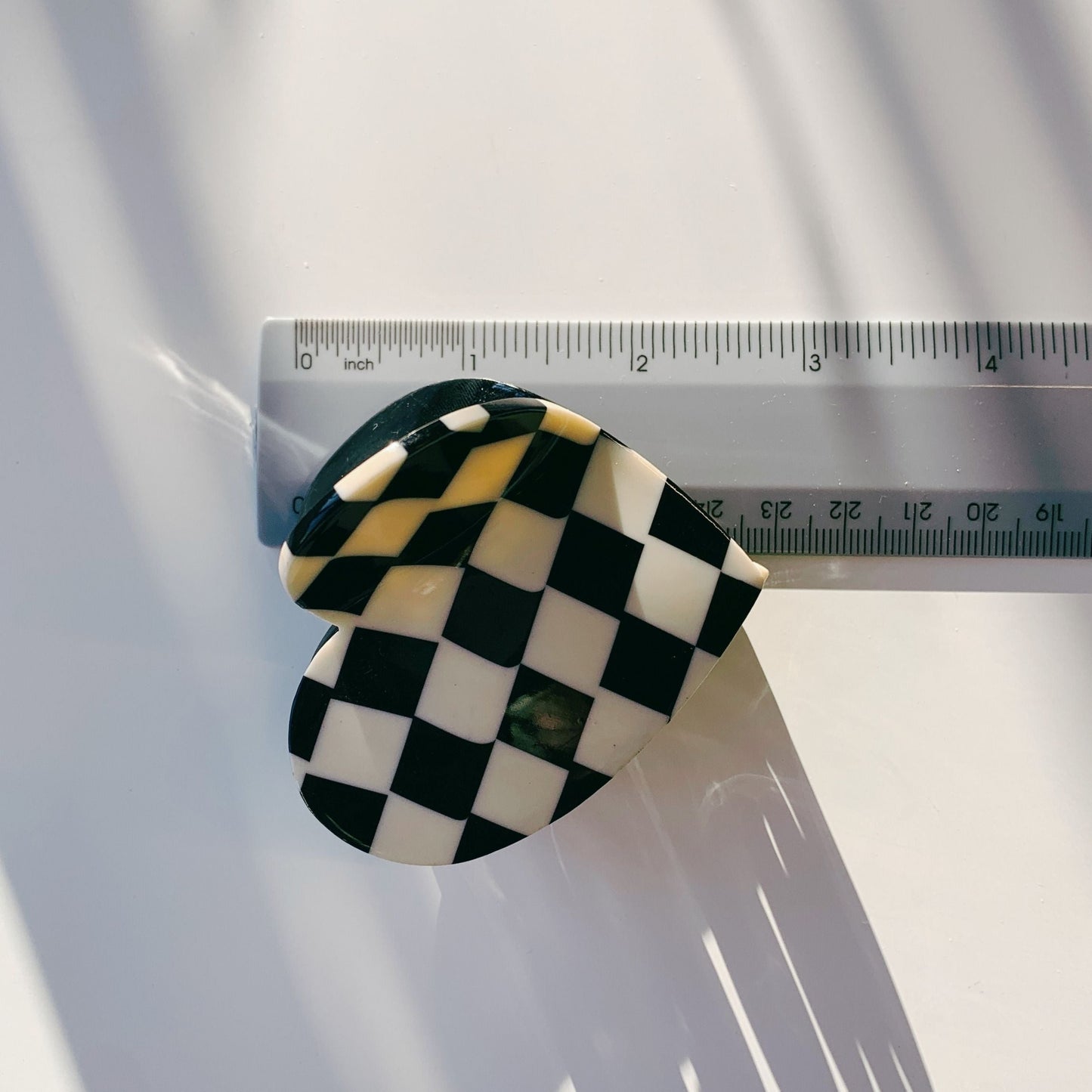 Velvet Claws Checkered Heart Hair Clip | Claw Clip in Velvet Travel Bag