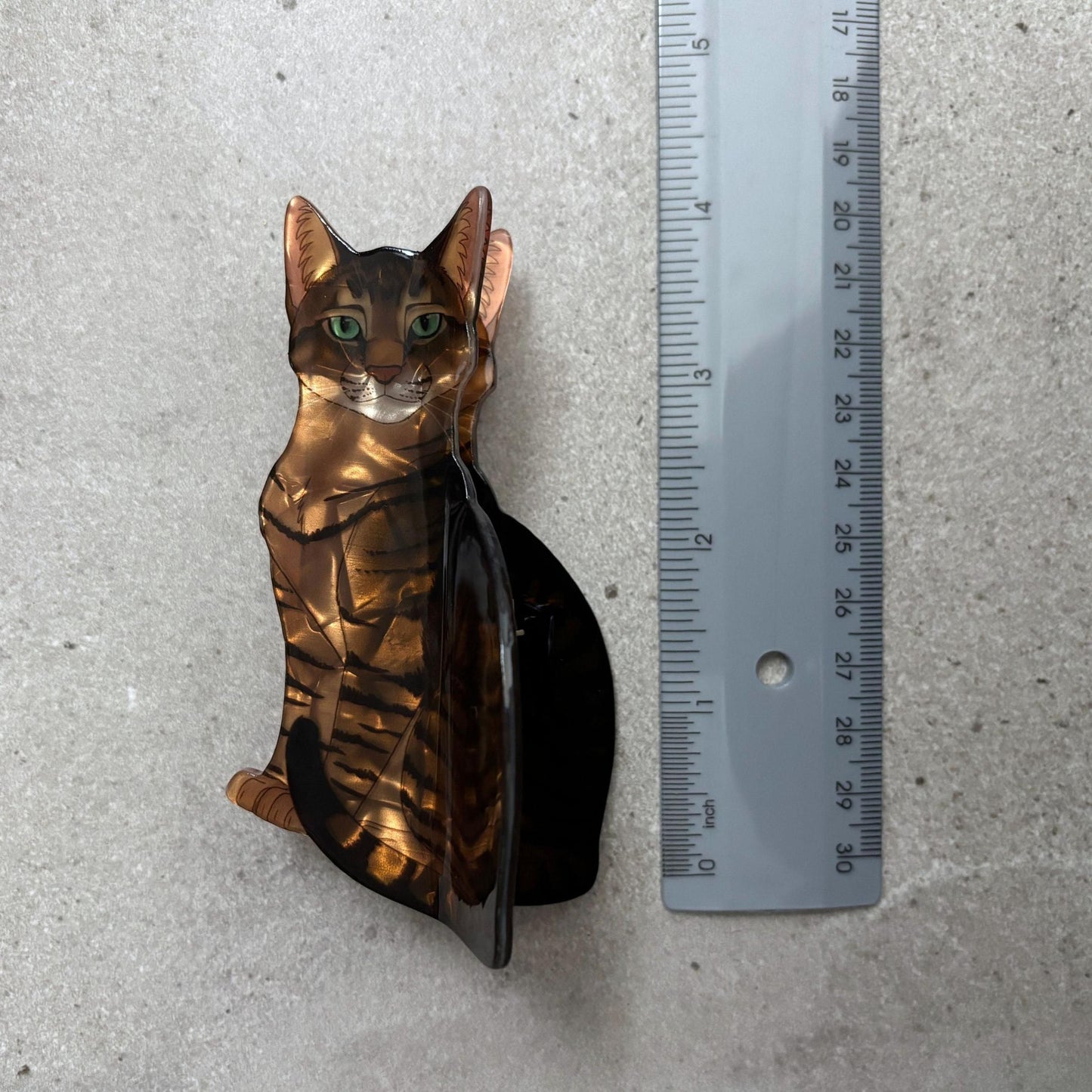 Velvet Claws Ultra Realistic Brown Tabby Cat Hair Claw