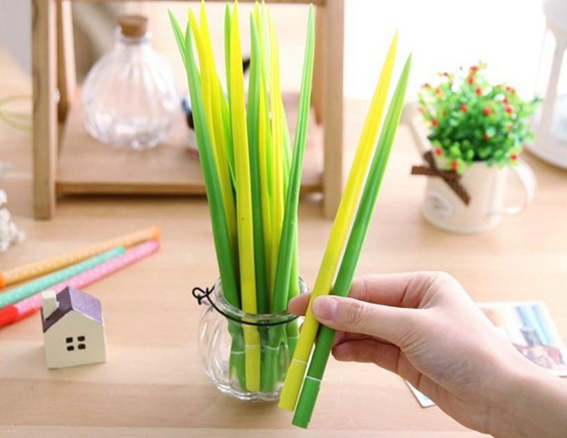 The Grass is Greener Pen Set