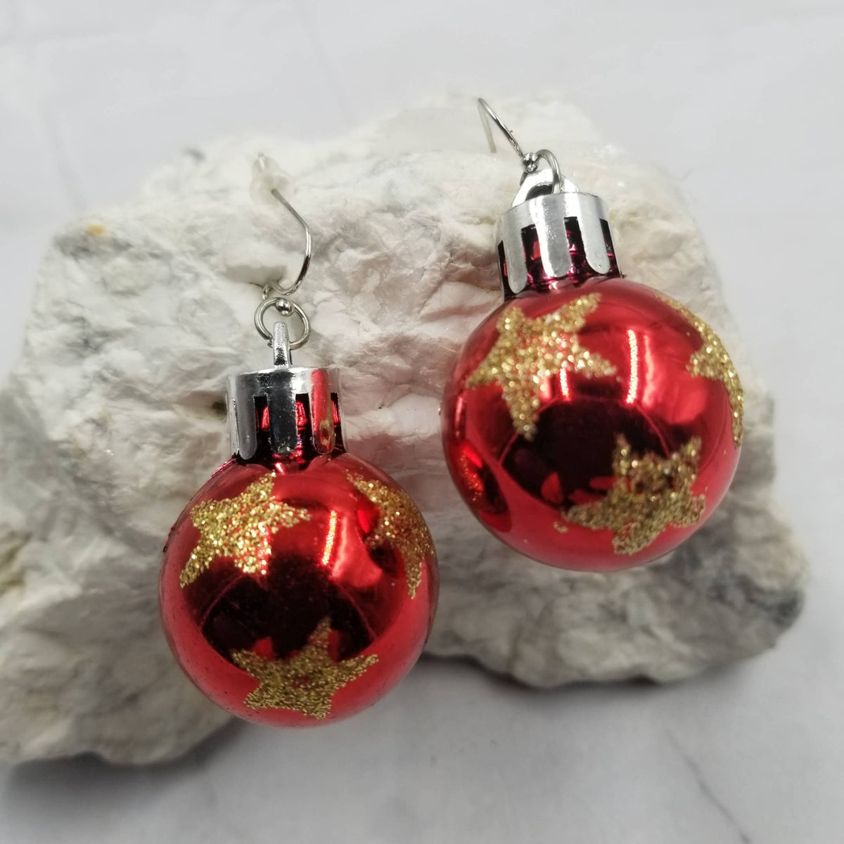 Red Ornament Ball Christmas Earrings | Gold Glitter Stars