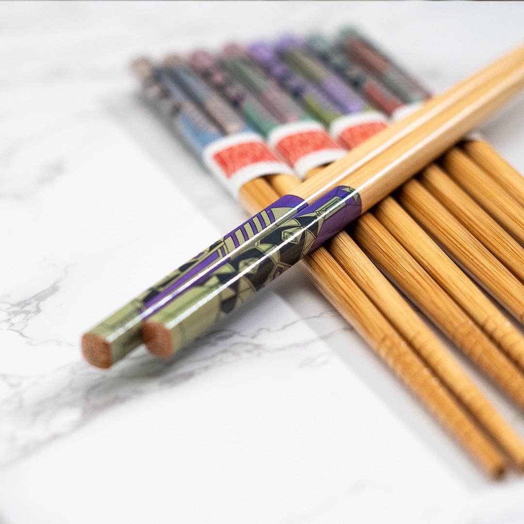5-Piece Frank Lloyd Wright Peacock Rug Bamboo Chopsticks Set | Gift Box