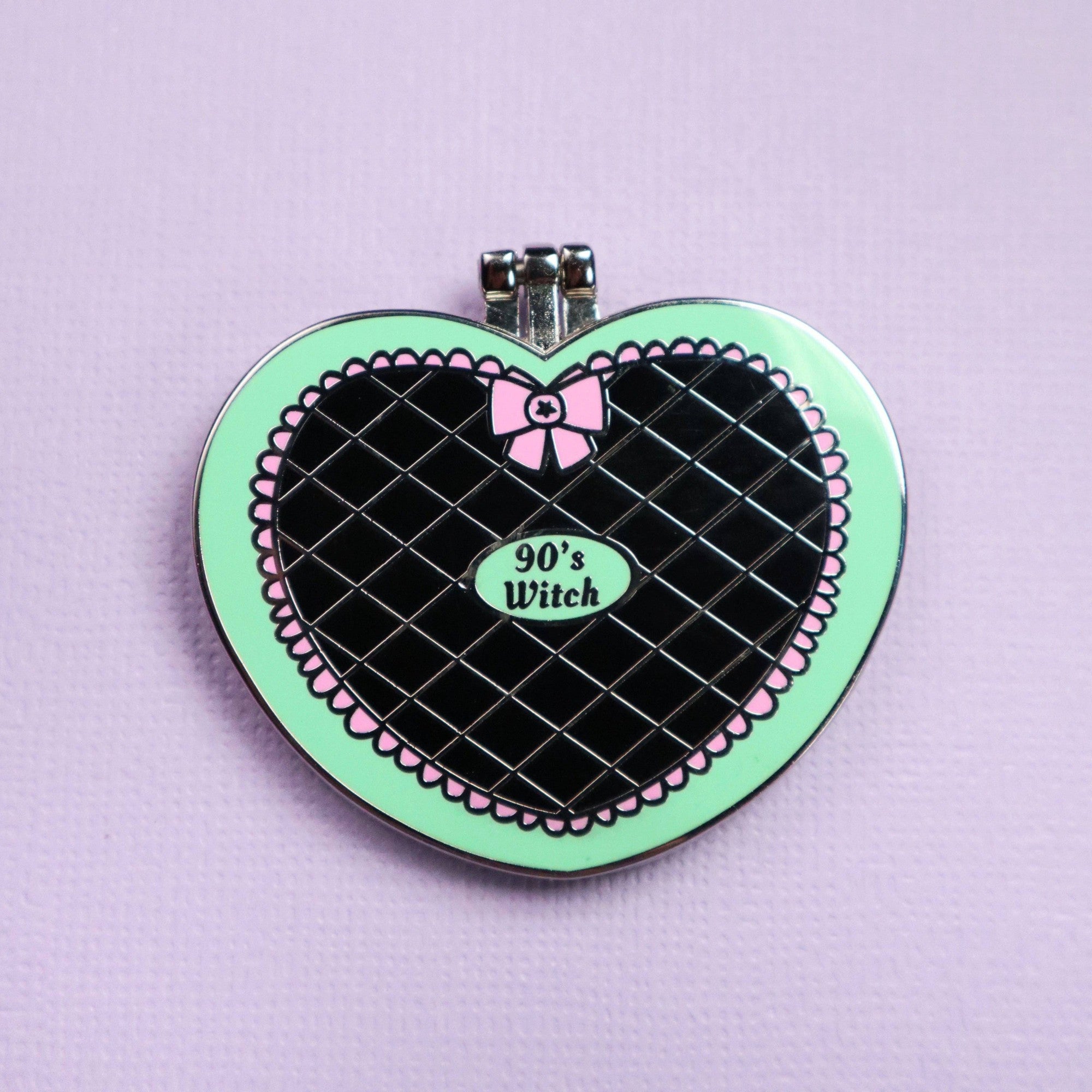 90's Witch Polly Pocket Style Open and Close Pin Brooch Heart-Shaped Locket