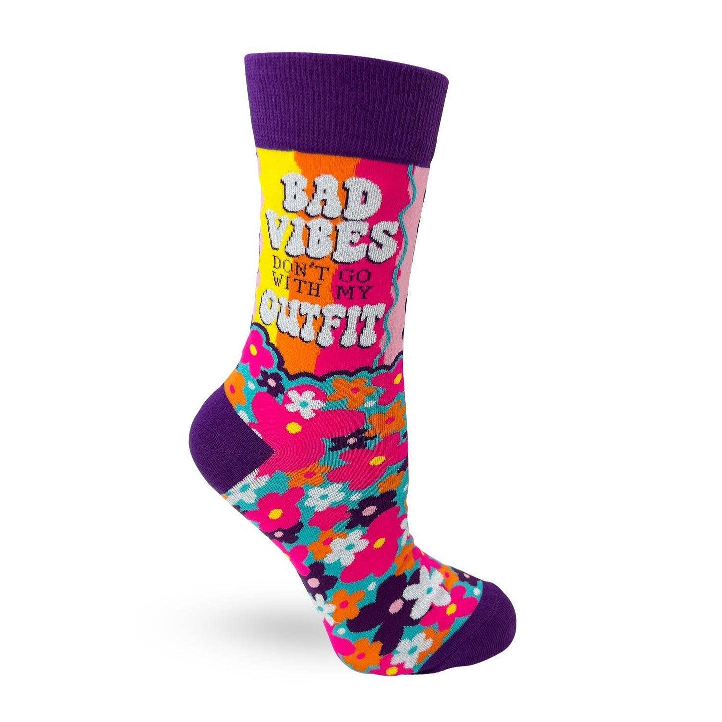 Bad Vibes Don't Go With My Outfit Women's Crew Socks | Retro Flower Pattern