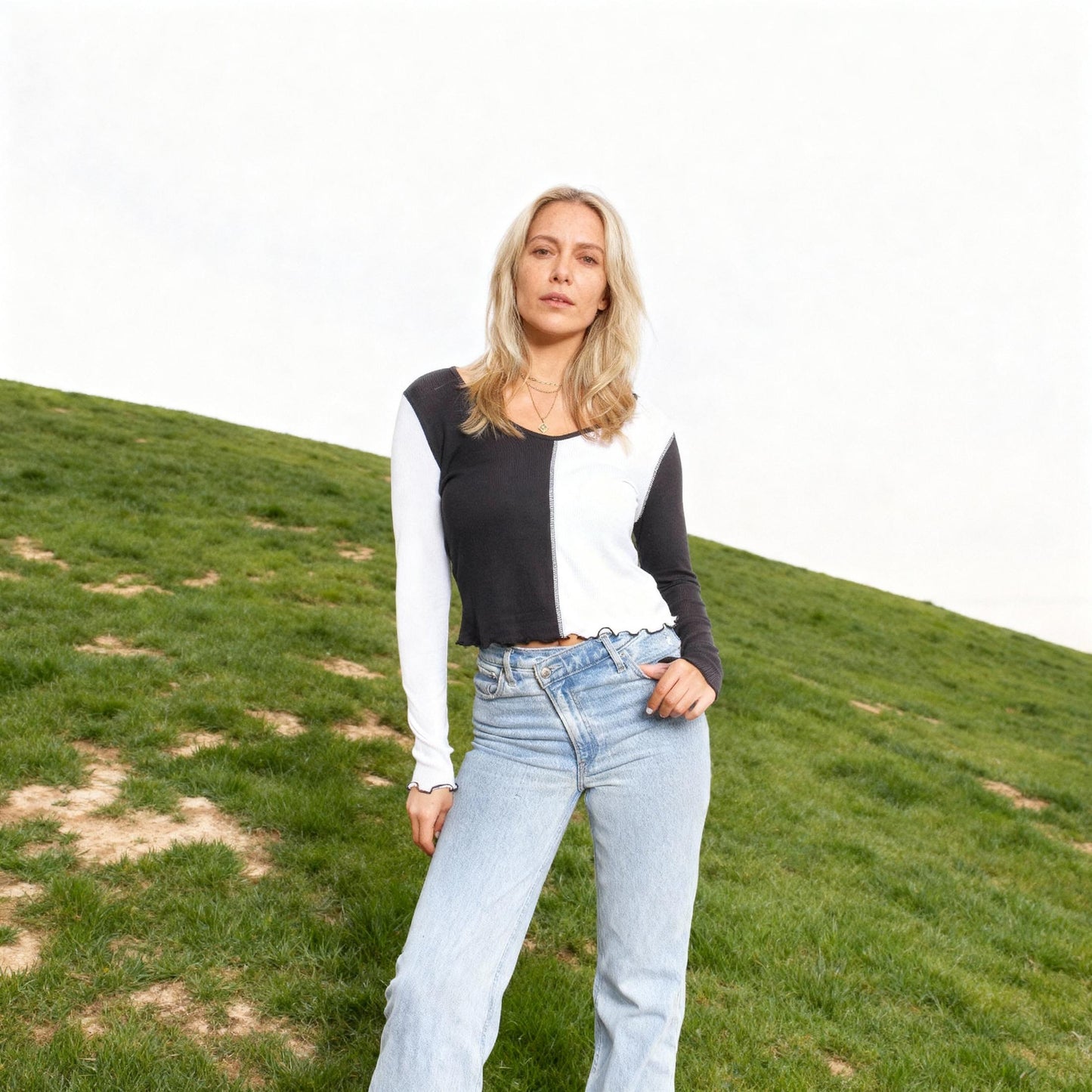 Black & White Cookie Two-Toned Scoop Neck Long Sleeve Top  | Trendy Cropped Fitted Contrast Top [Sizes SM–XL]