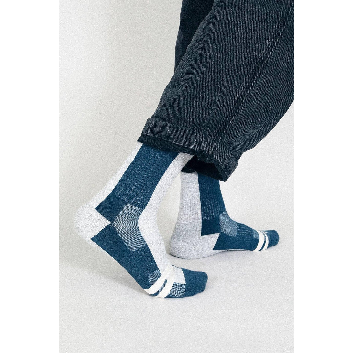 Bower Crew Socks in Navy | Men's Cushioned Crew Socks with Arch Support | Breathable Cotton Socks Size 9–12