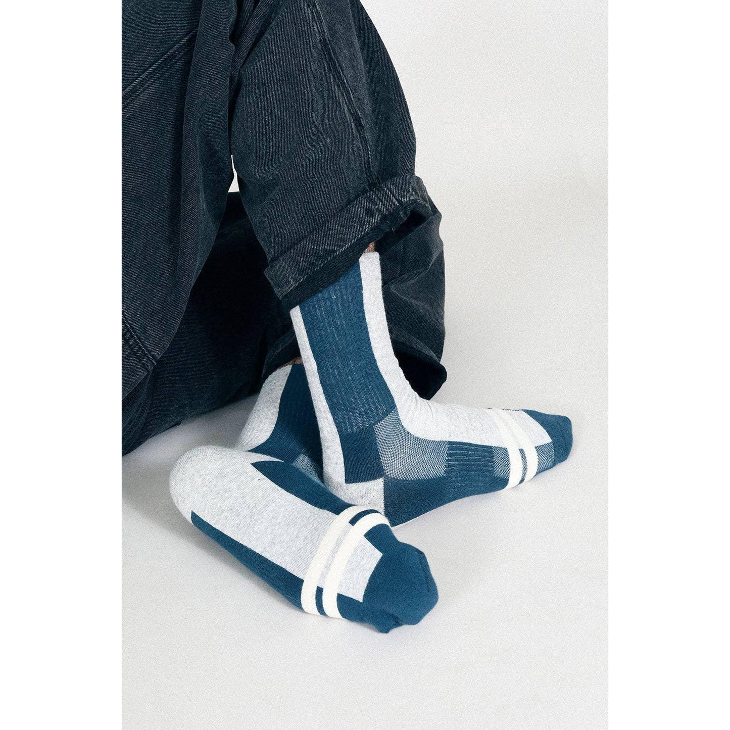 Bower Crew Socks in Navy | Men's Cushioned Crew Socks with Arch Support | Breathable Cotton Socks Size 9–12