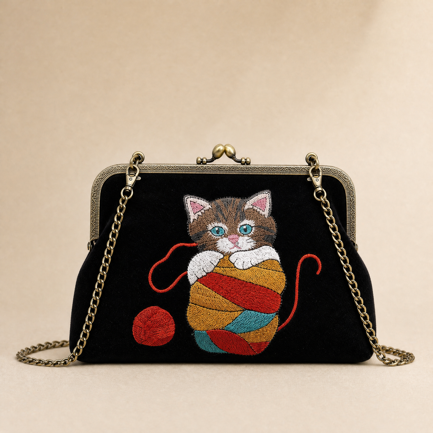Cat in Yarn Kisslock Bag in Linen Blend-COMECO INC-The Bullish Store