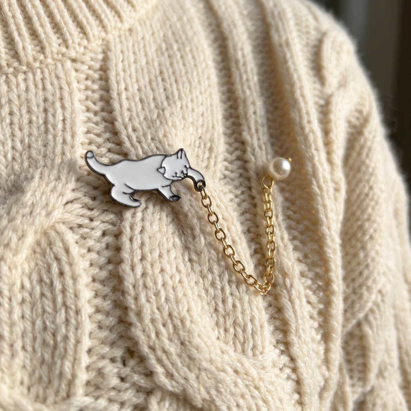 Cat with Ball Enamel Pin | White Cat with Dangling Pearl Charm | Moving Chain