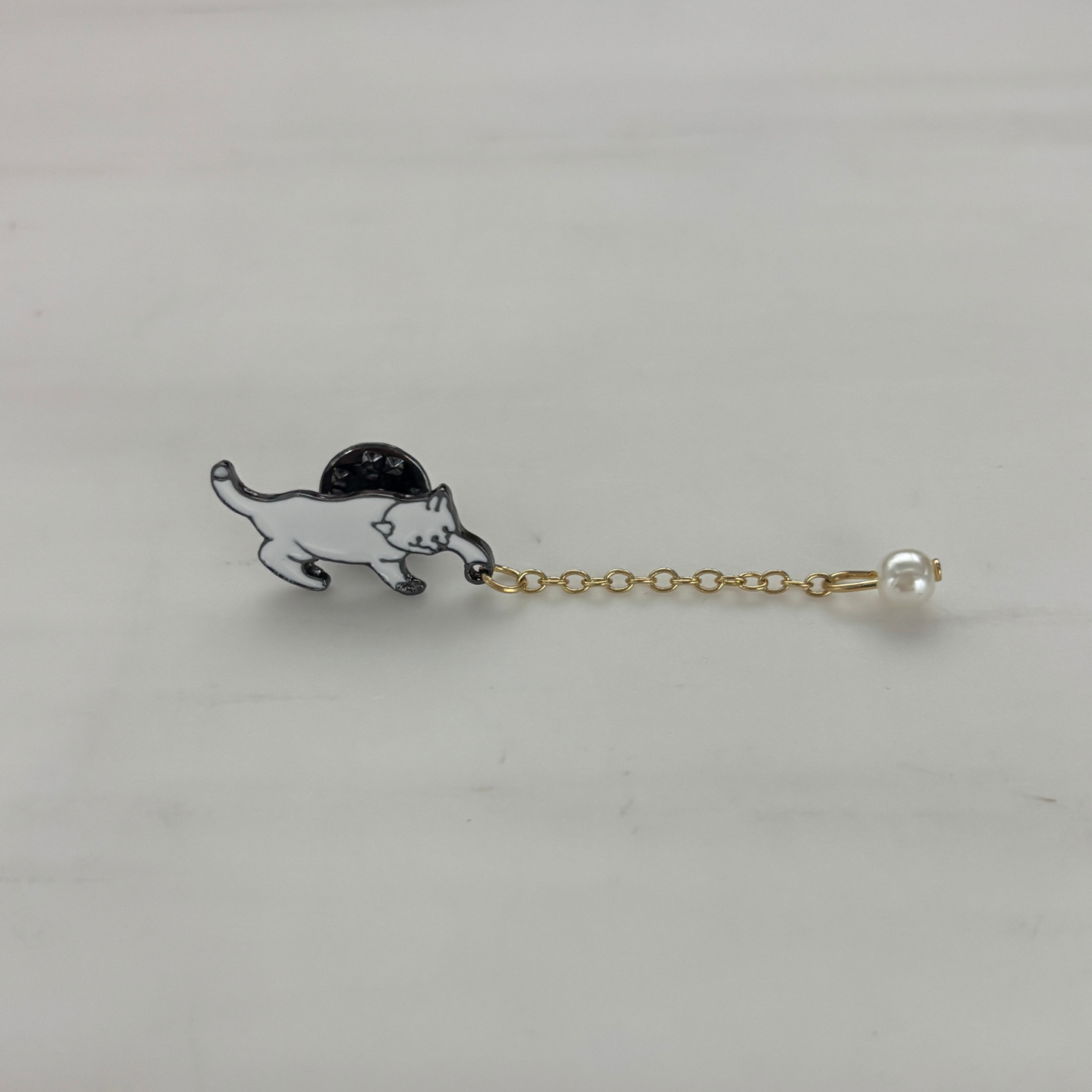 Cat with Ball Enamel Pin | White Cat with Dangling Pearl Charm | Moving Chain