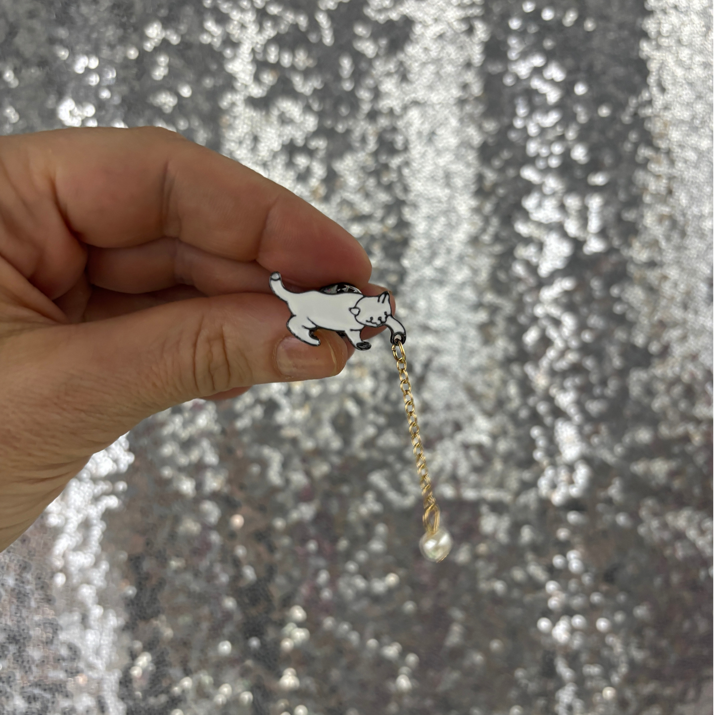 Cat with Ball Enamel Pin | White Cat with Dangling Pearl Charm | Moving Chain