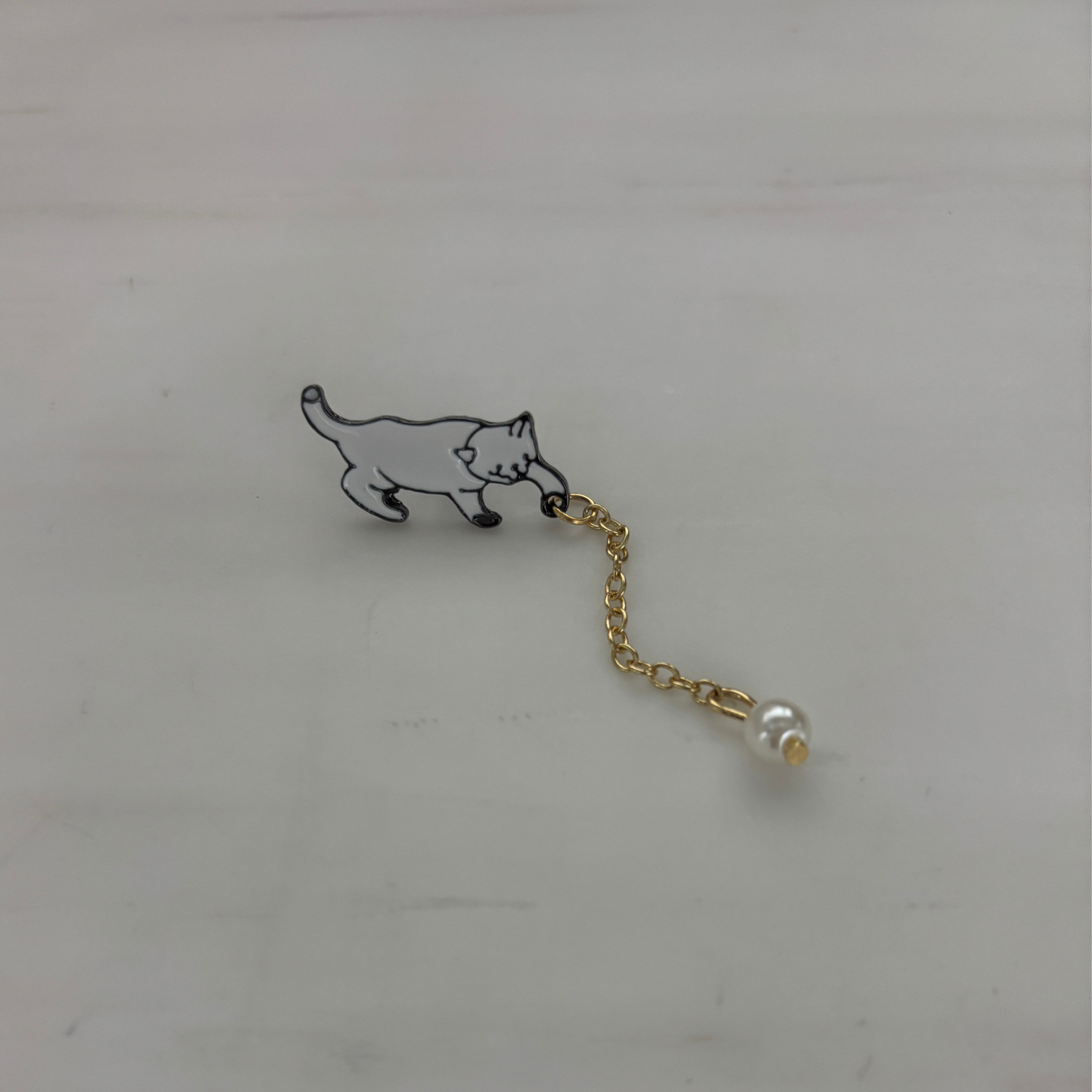 Cat with Ball Enamel Pin | White Cat with Dangling Pearl Charm | Moving Chain