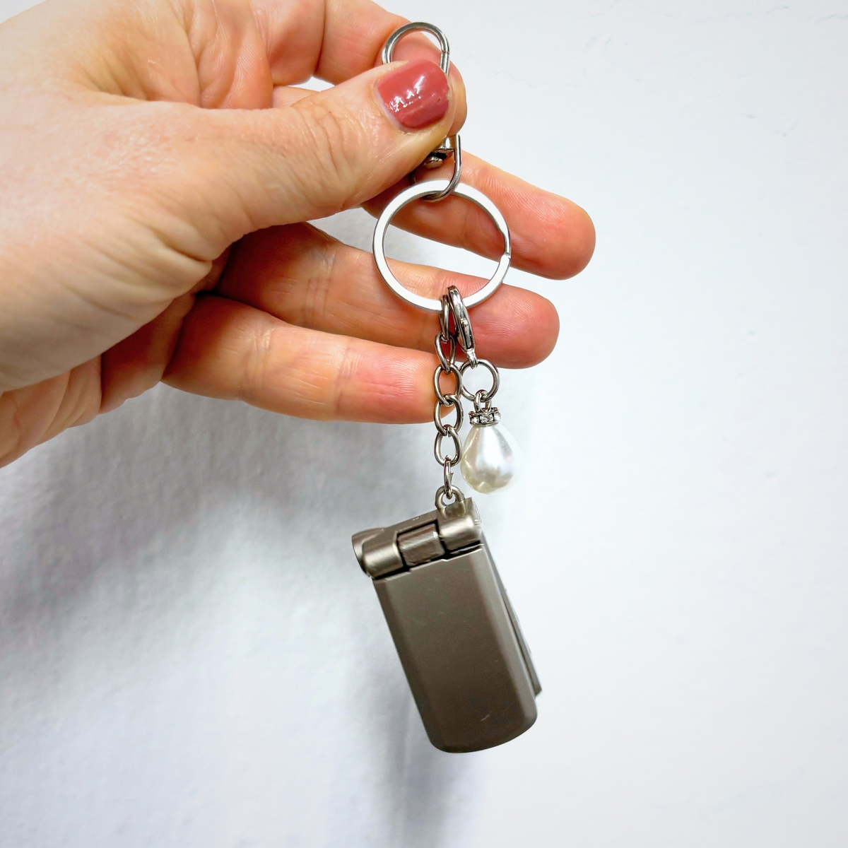 Charmed Pearl Y2K Flip Phone Fidget Keychain | Spinning Silver Flip Phone Charm-GetBullish-The Bullish Store