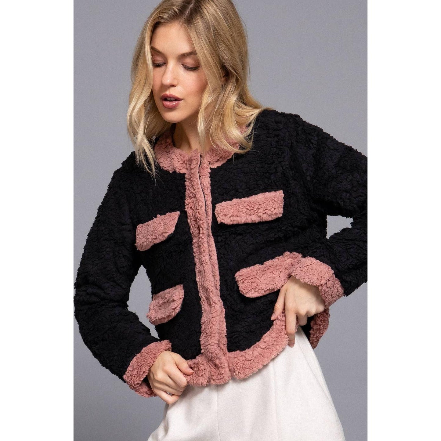 Chic Long Sleeve Faux Fur Jacket with Pocket Details | Soft, Stylish Winter Essential