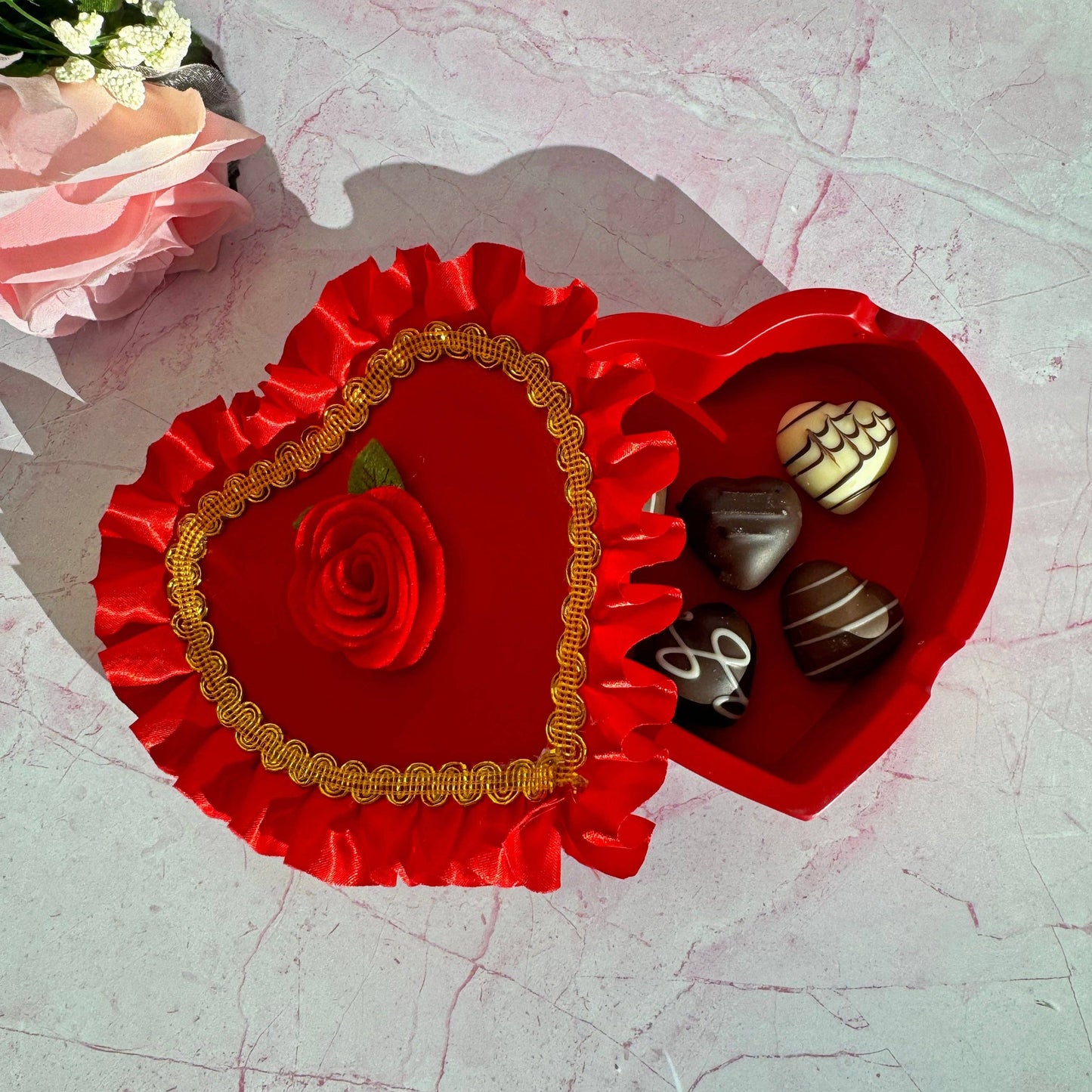 Chocolate Box Heart Shaped Ash Tray With Decorated Lid | 5" x 5" x 2"