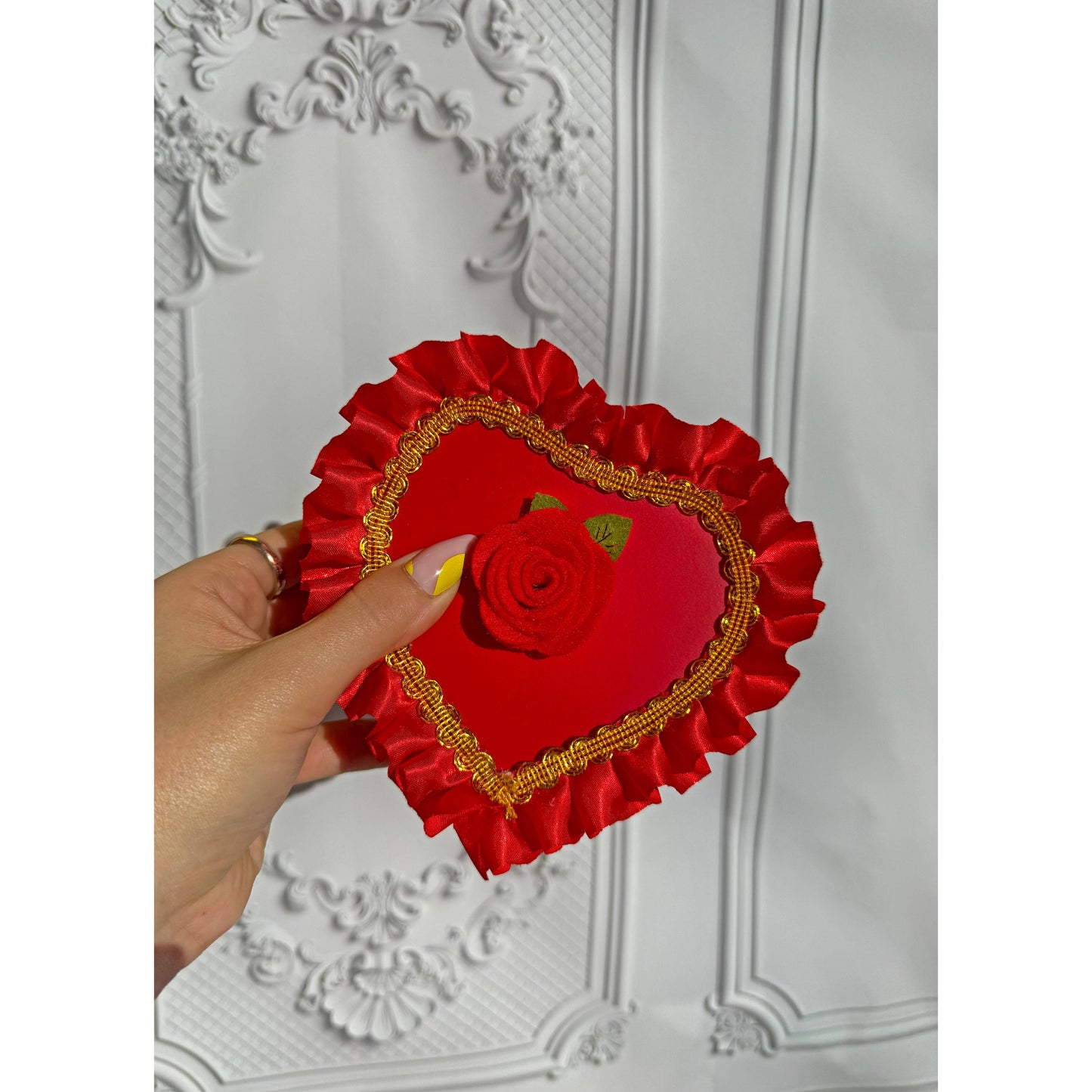 Chocolate Box Heart Shaped Ash Tray With Decorated Lid | 5" x 5" x 2"