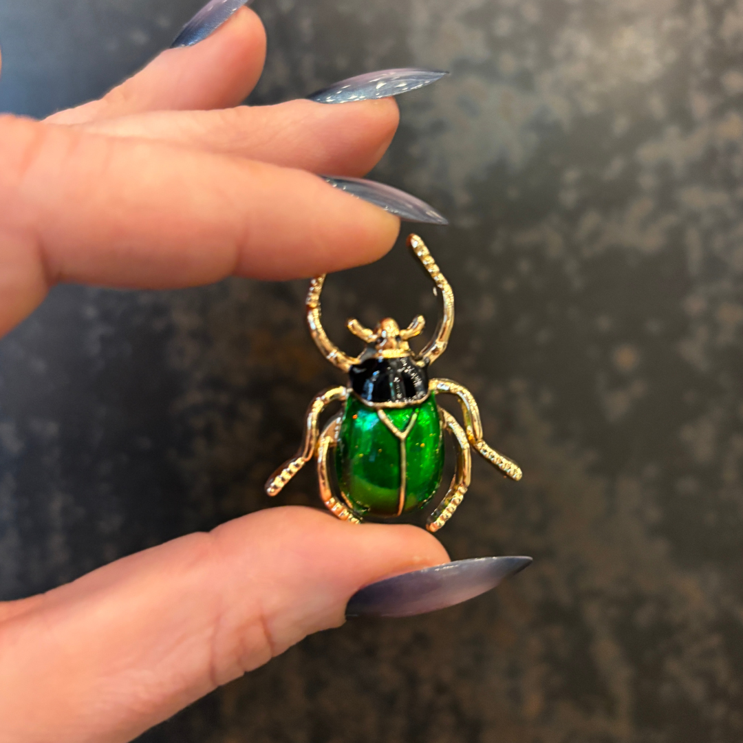 Classic Brooch Collection in Metal Alloy [8 Style Options]