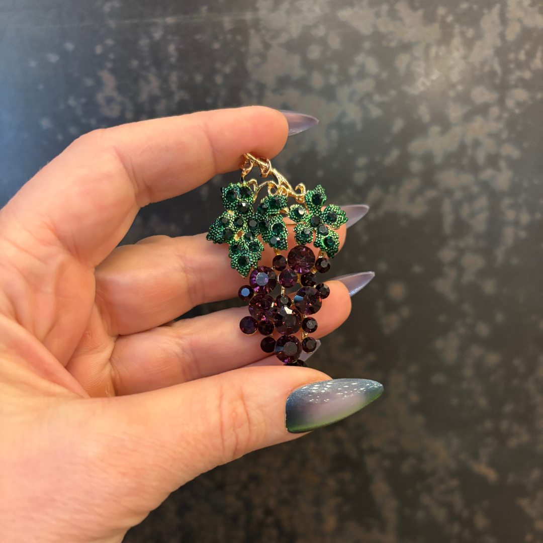 Classic Brooch Collection in Metal Alloy [8 Style Options]