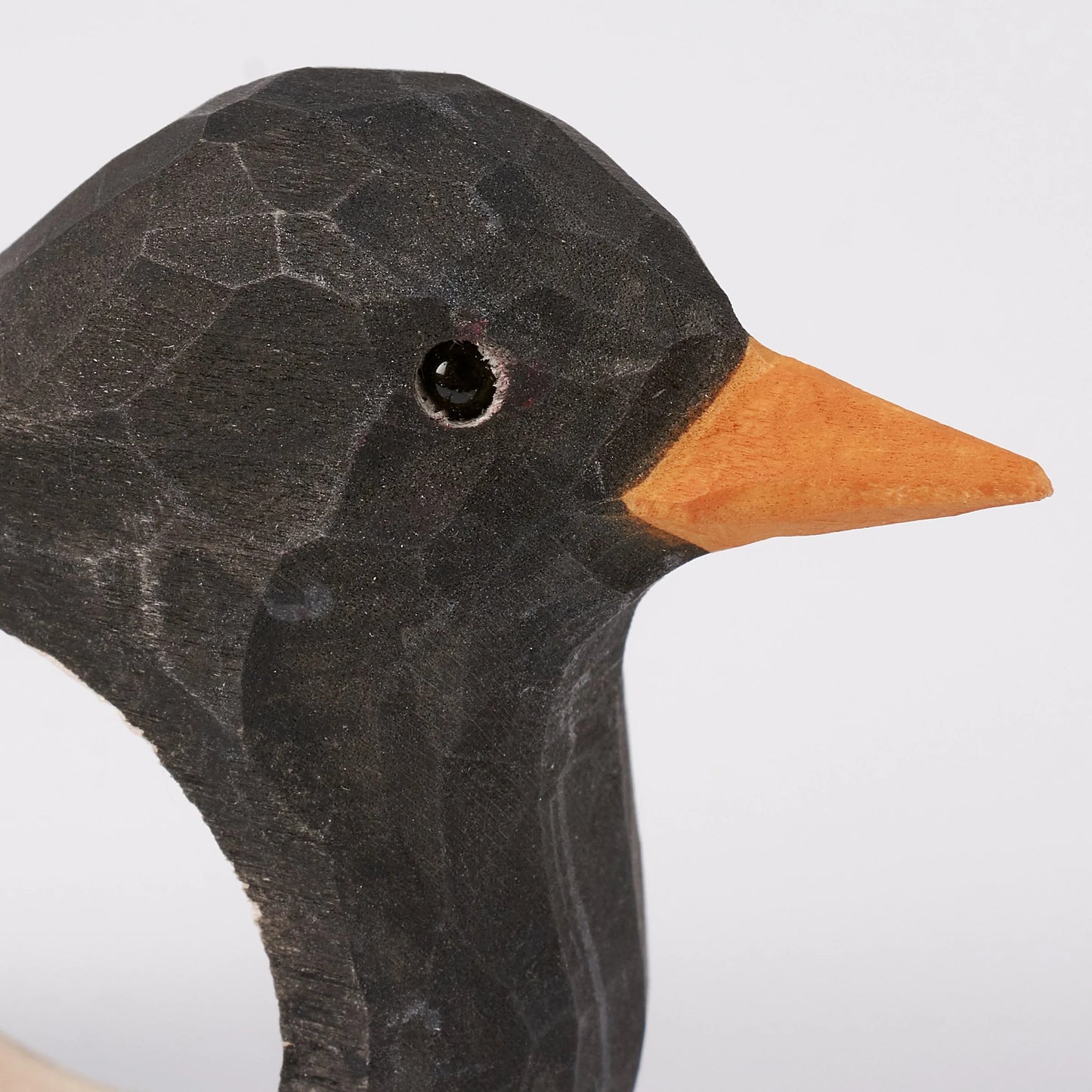 Crow Napkin Ring | Wooden Sculpted Black Bird Serviette Ring Table Napkin Holder | 4" x 2.75"