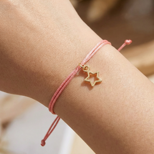 Cue the Confetti Congratulations Bracelet on a Gift Card | Star Charm Jewelry