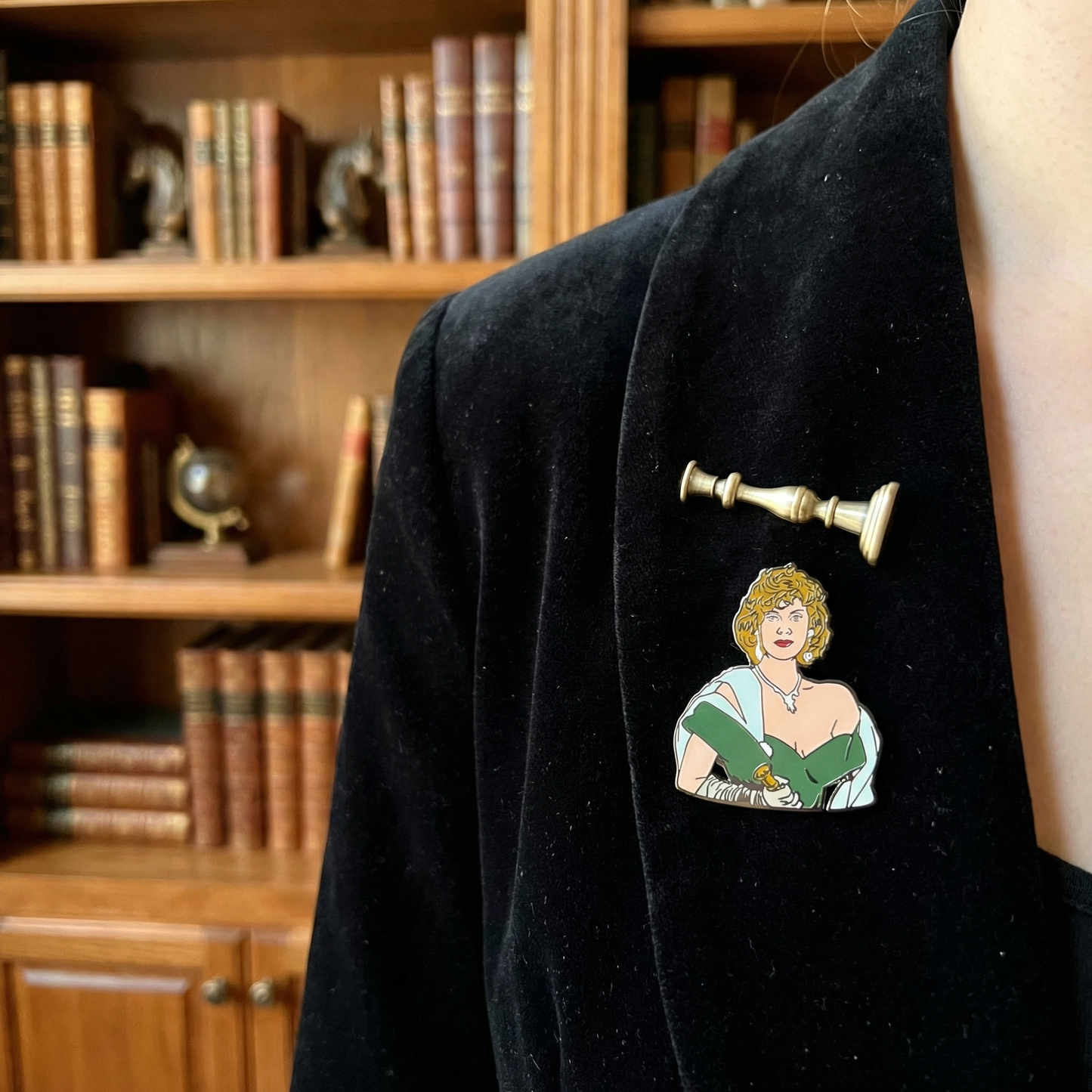 Cult Classic Clue Horror Movie Pin Set – Miss Scarlet & 3D Candlestick | Hard Enamel Collector Brooch
