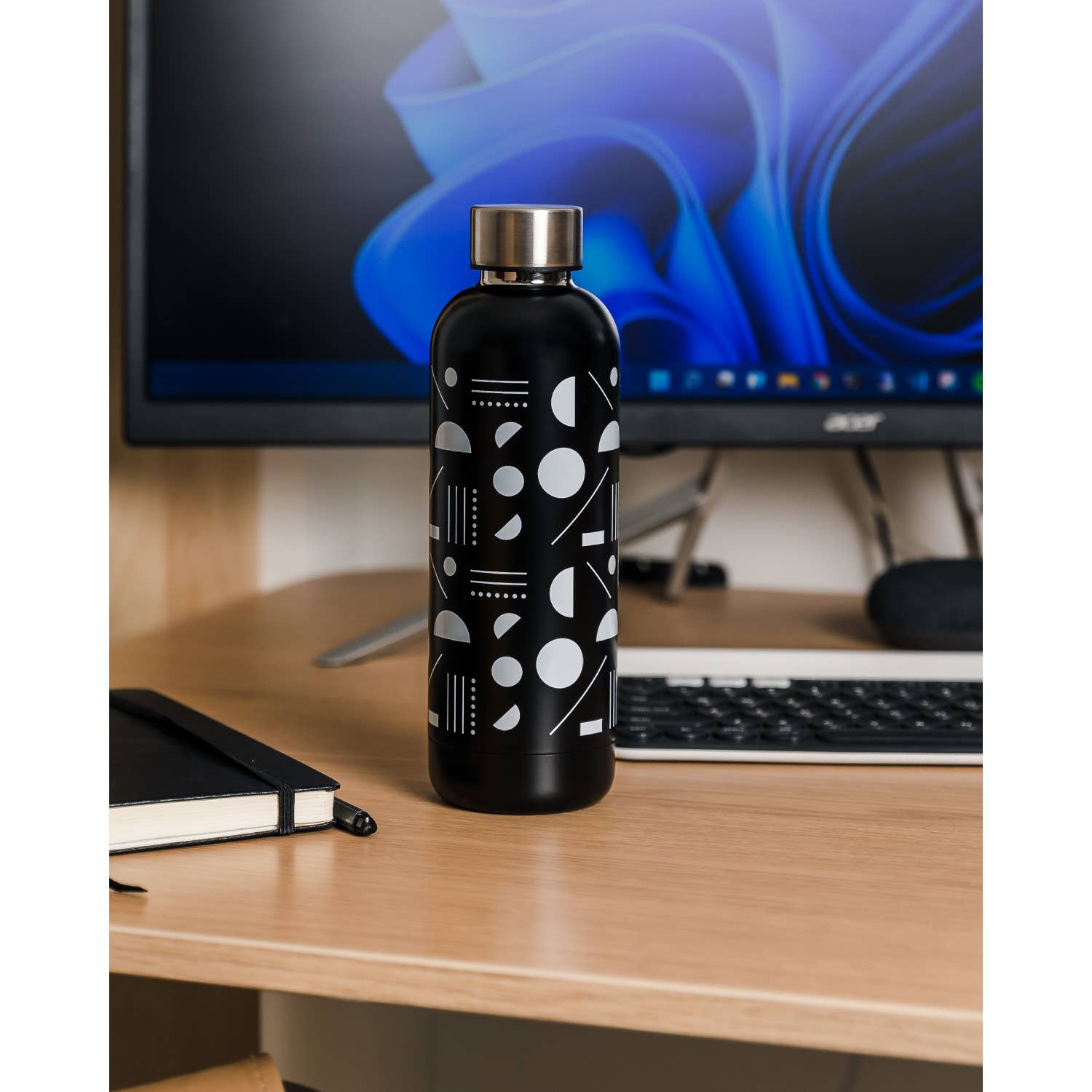 Domino Stainless Steel Water Bottle | Double Walled Reusable Drinkware | 17oz