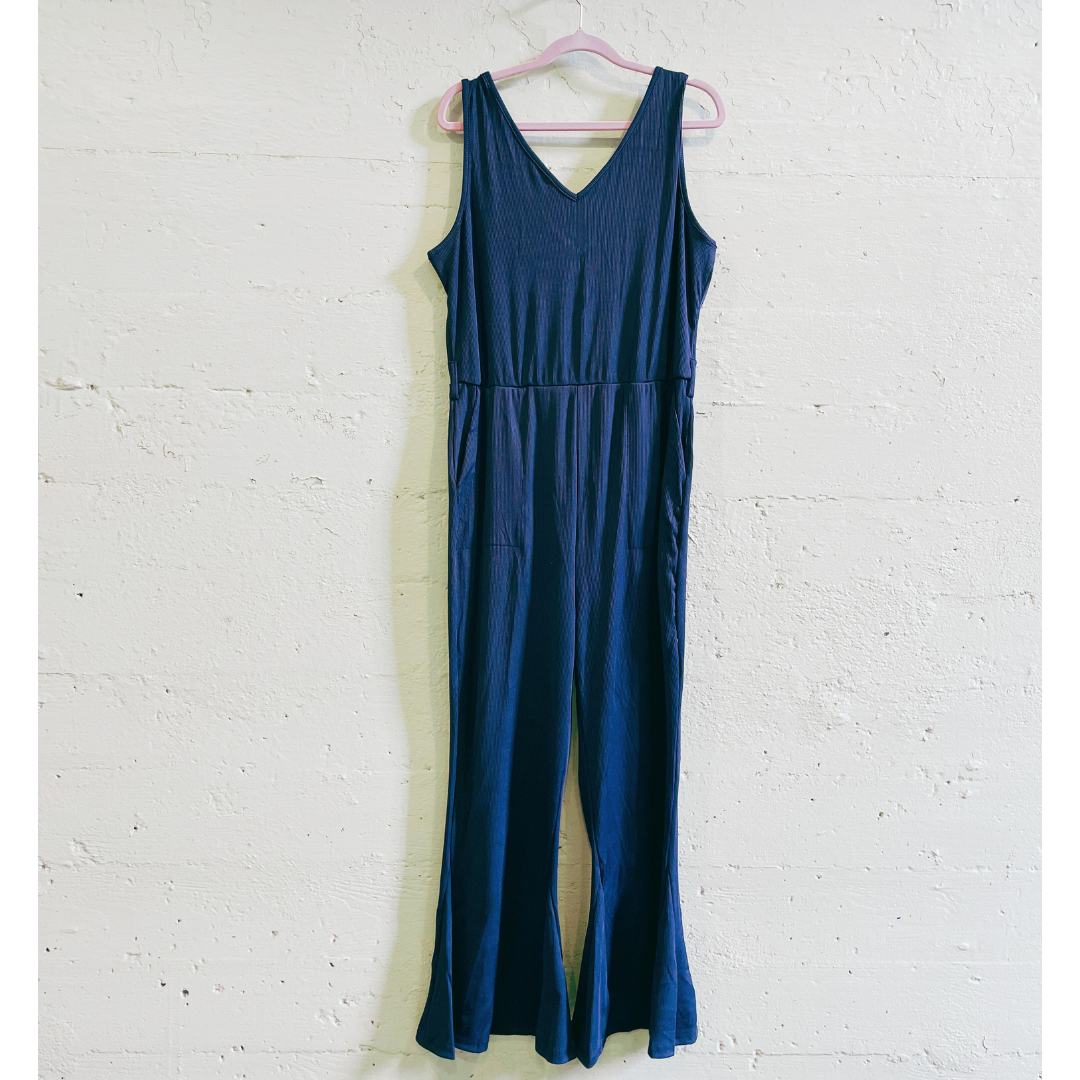 Jewel Flare Leg Ribbed Jumpsuit in Navy [SIZE L and XL REMAINING]