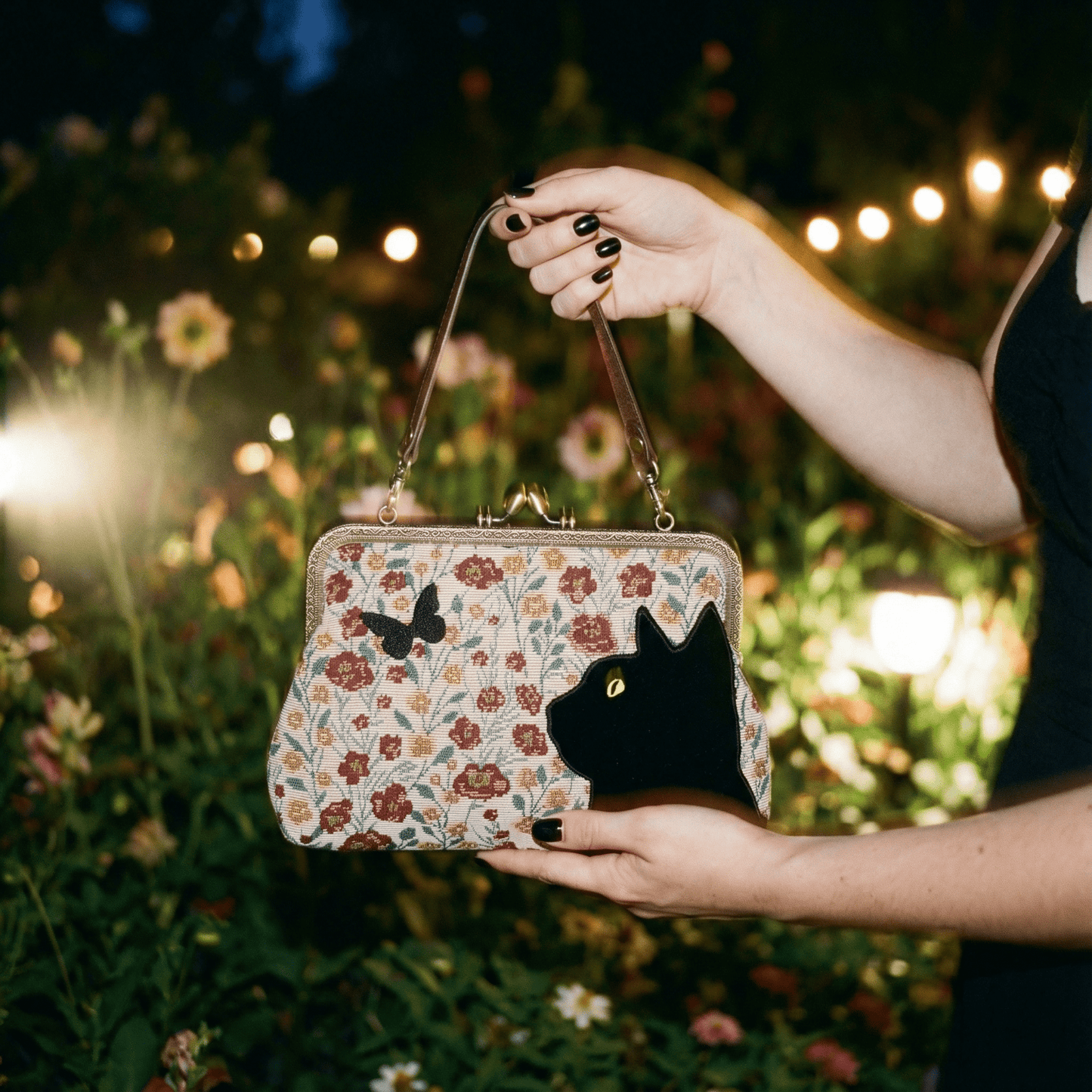 Floral Black Cat Kisslock Bag | Vintage Look Handbag Shoulder Bag