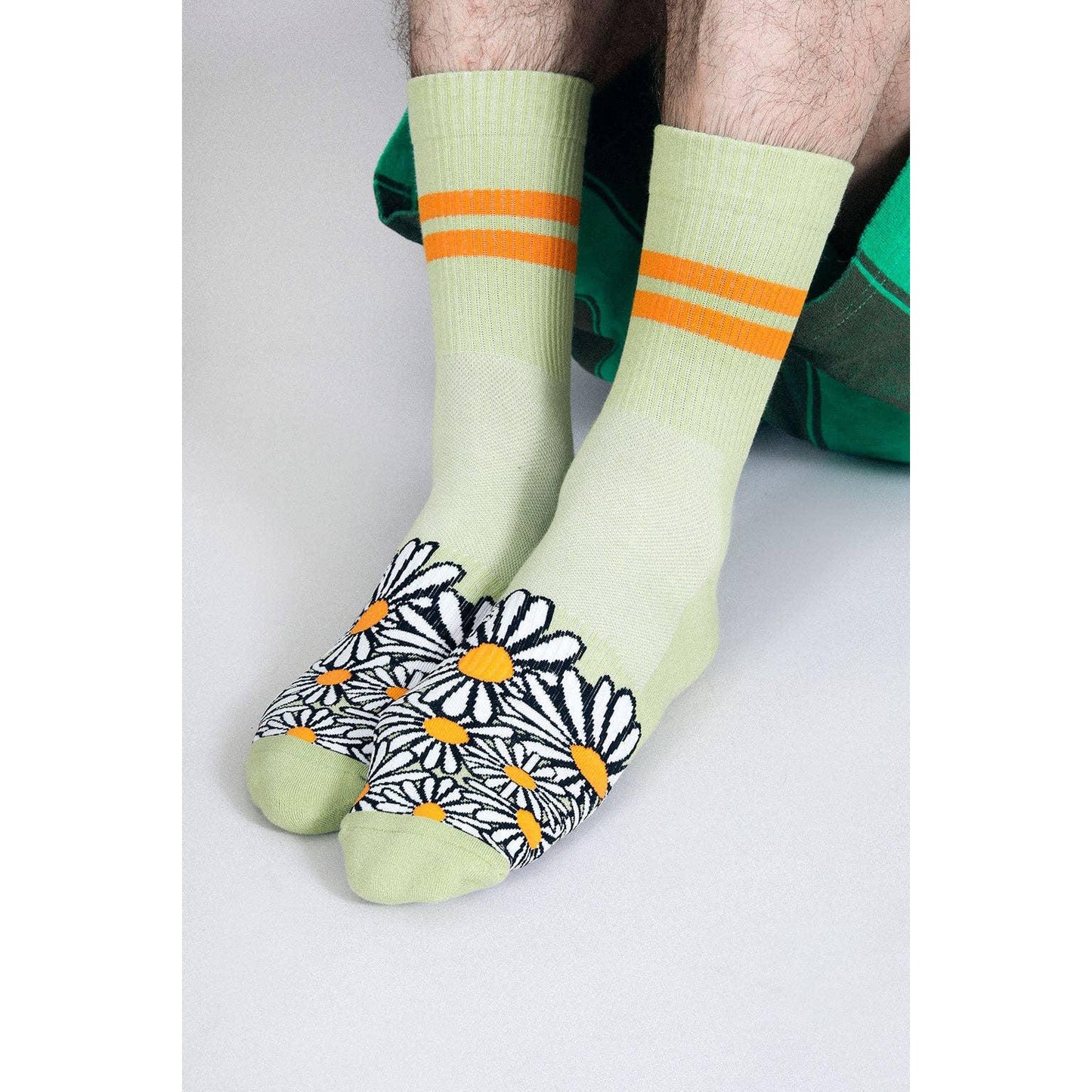 Floral Crew Socks | Men's Cushioned Crew Socks with Arch Support | Breathable Combed Cotton Socks Size 9–12