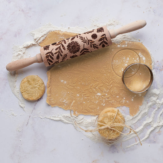 Floral Embossed Rolling Pin | Bees and Florals Design | 13.75" x 2"