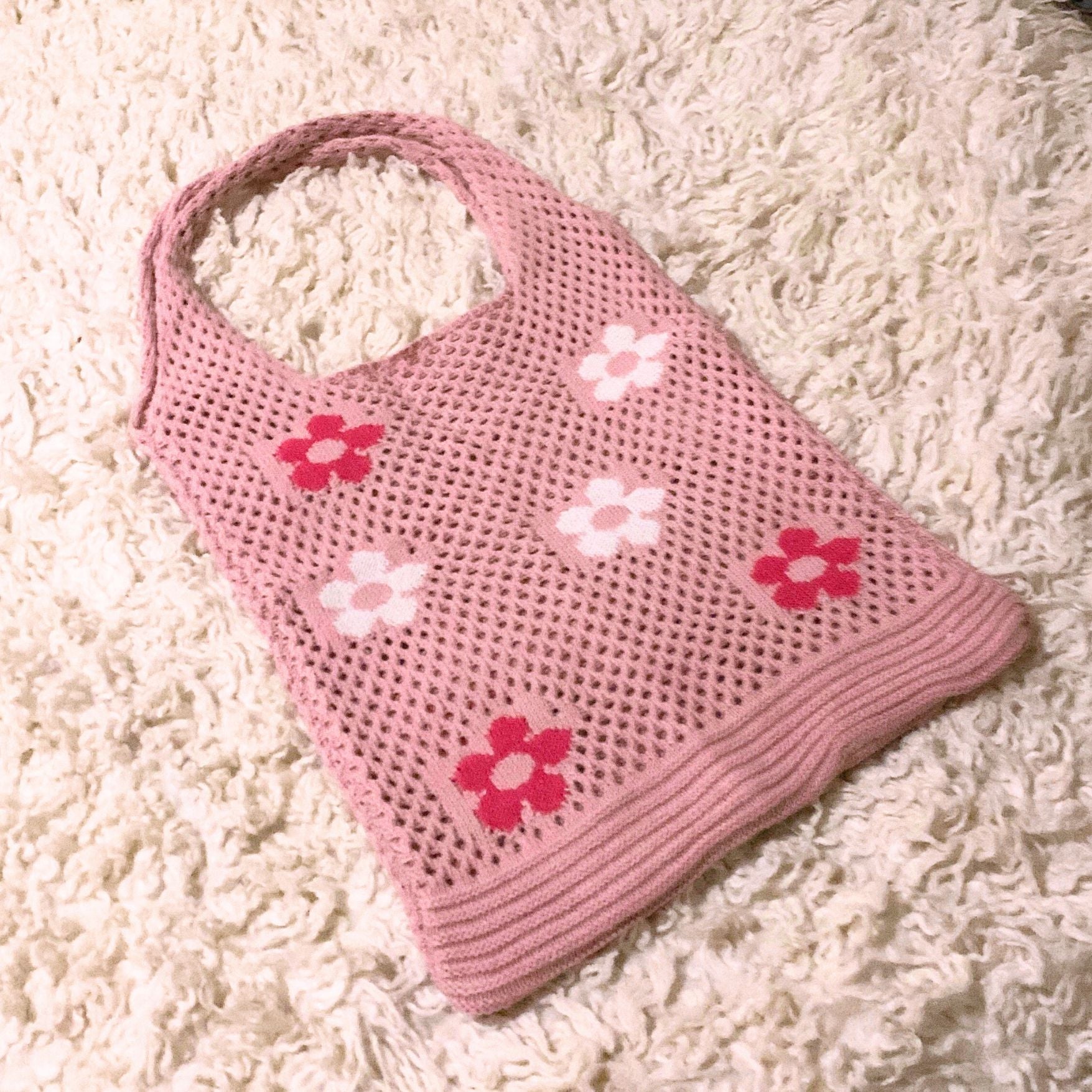 Floral Print Soft Knitted Tote Bag in Groovy Pink