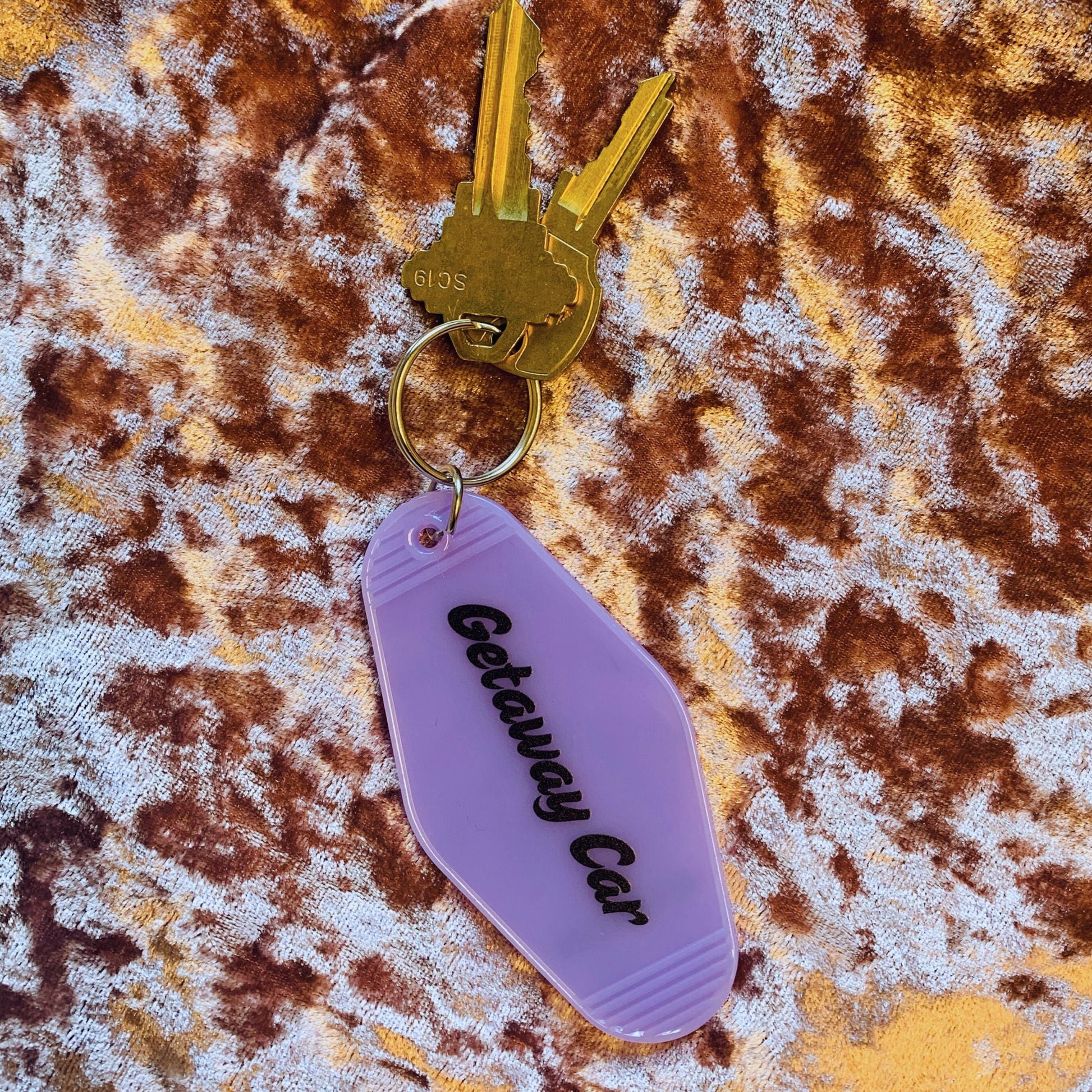 Getaway Car Motel Style Keychain in Translucent Purple