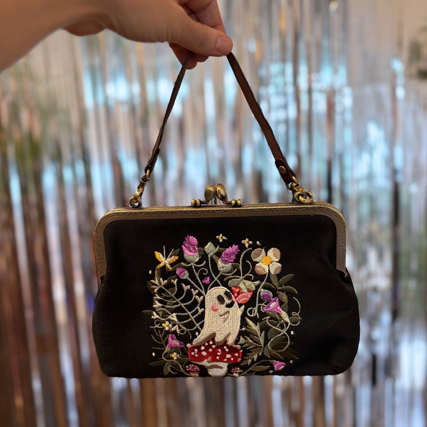 Ghost in Strawberry Field in Linen Blend | Halloween Illustration Handheld Shoulder Bag