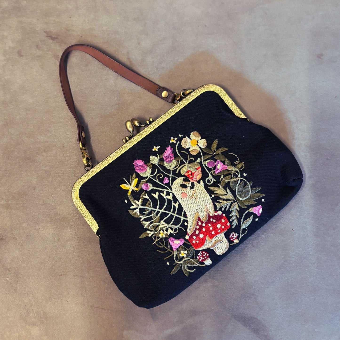 Ghost in Strawberry Field in Linen Blend | Halloween Illustration Handheld Shoulder Bag