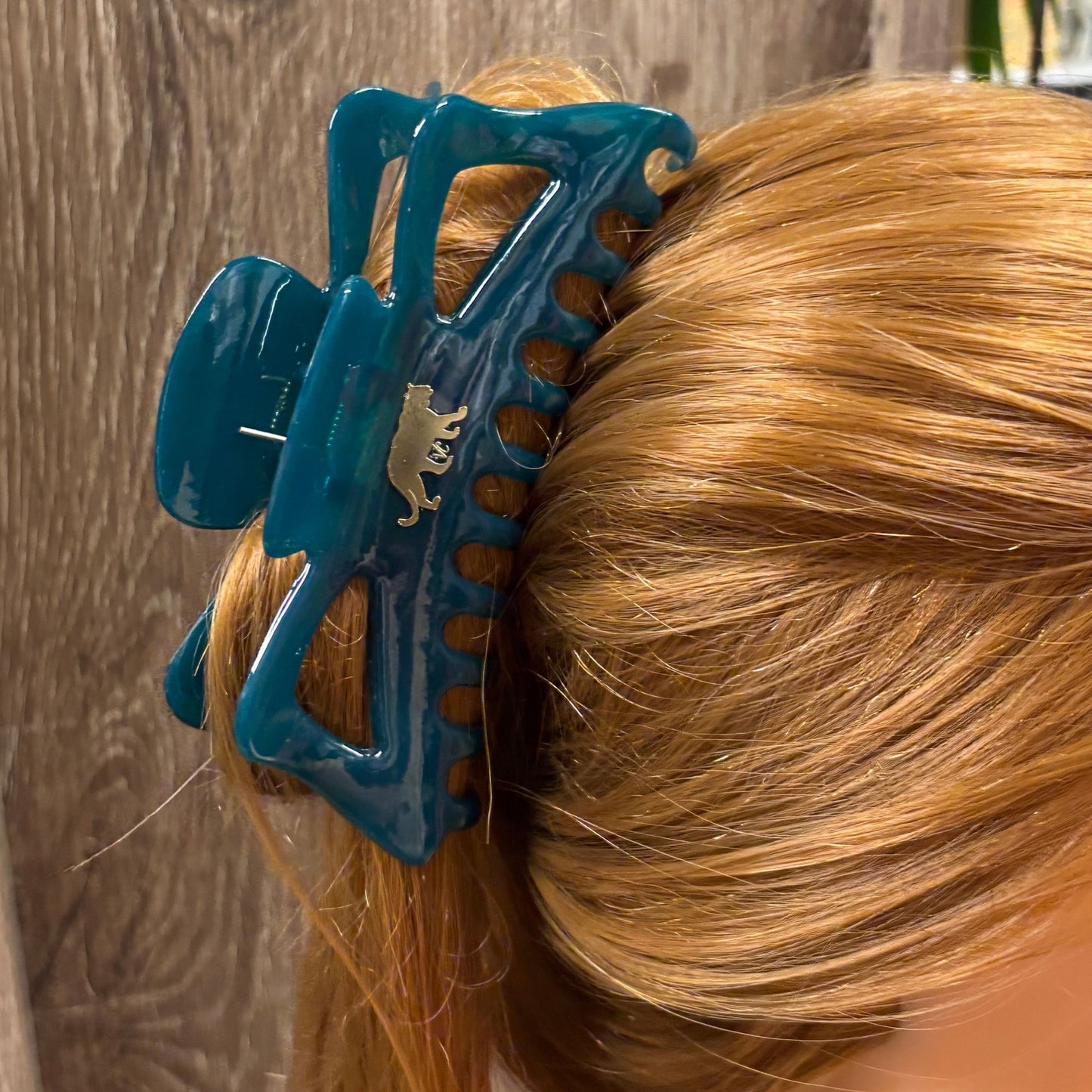 Giant Emerald Megabow Hair Claw for Long, Thick Hair | Velvet Claws Panther Icon in Gold Foil