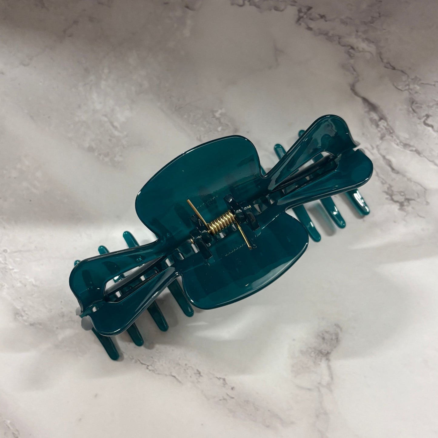 Giant Emerald Megabow Hair Claw for Long, Thick Hair | Velvet Claws Panther Icon in Gold Foil