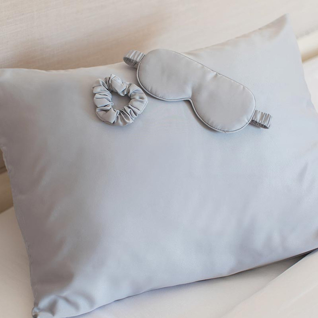 Giftable Gray Goodnight Gorgeous Satin Sleep Set [Includes Pillowcase, Sleep Mask + Scrunchie]