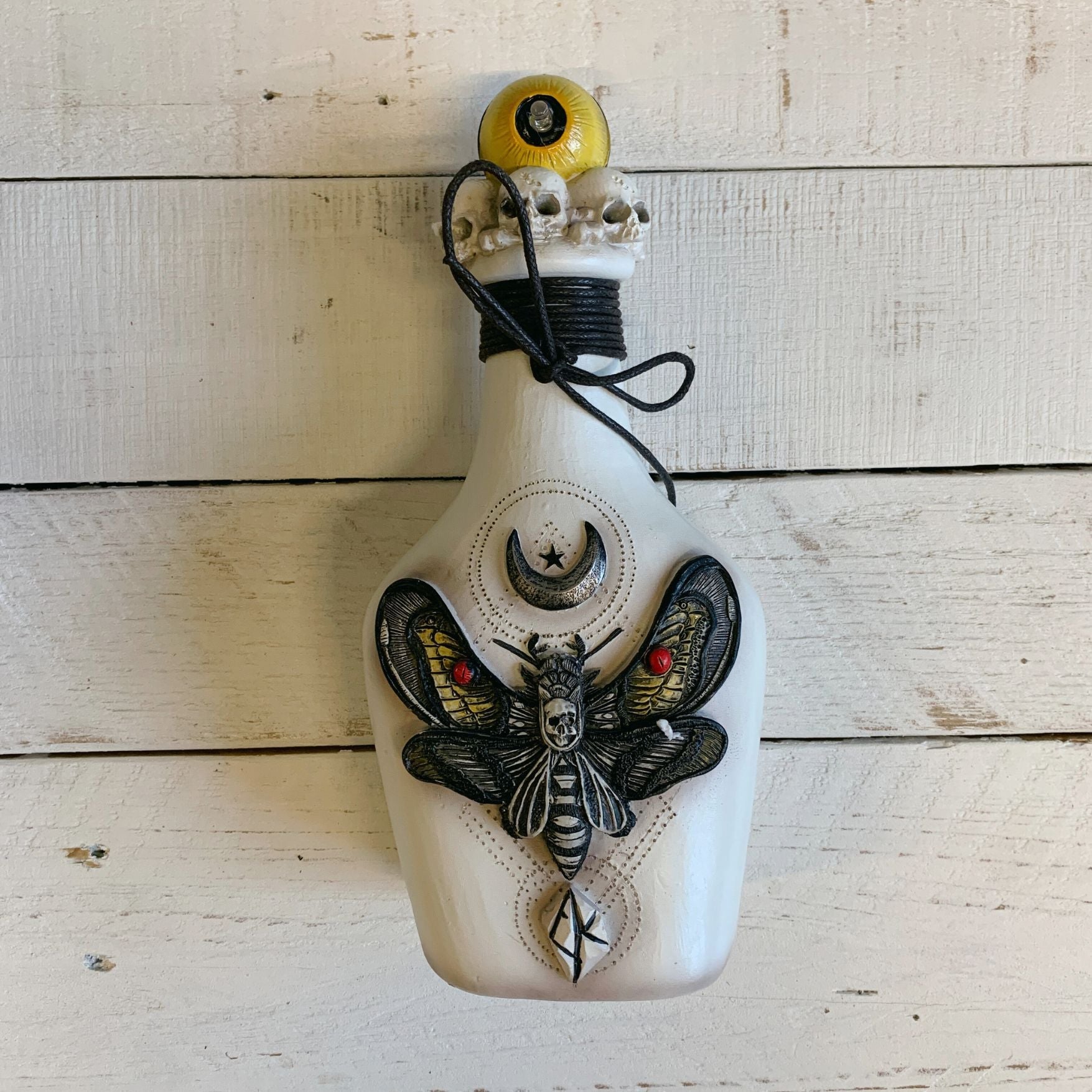 Gothic Moth Decor Light-Up Bottle with Led Light Eyeball | Spooky Goth Skulls