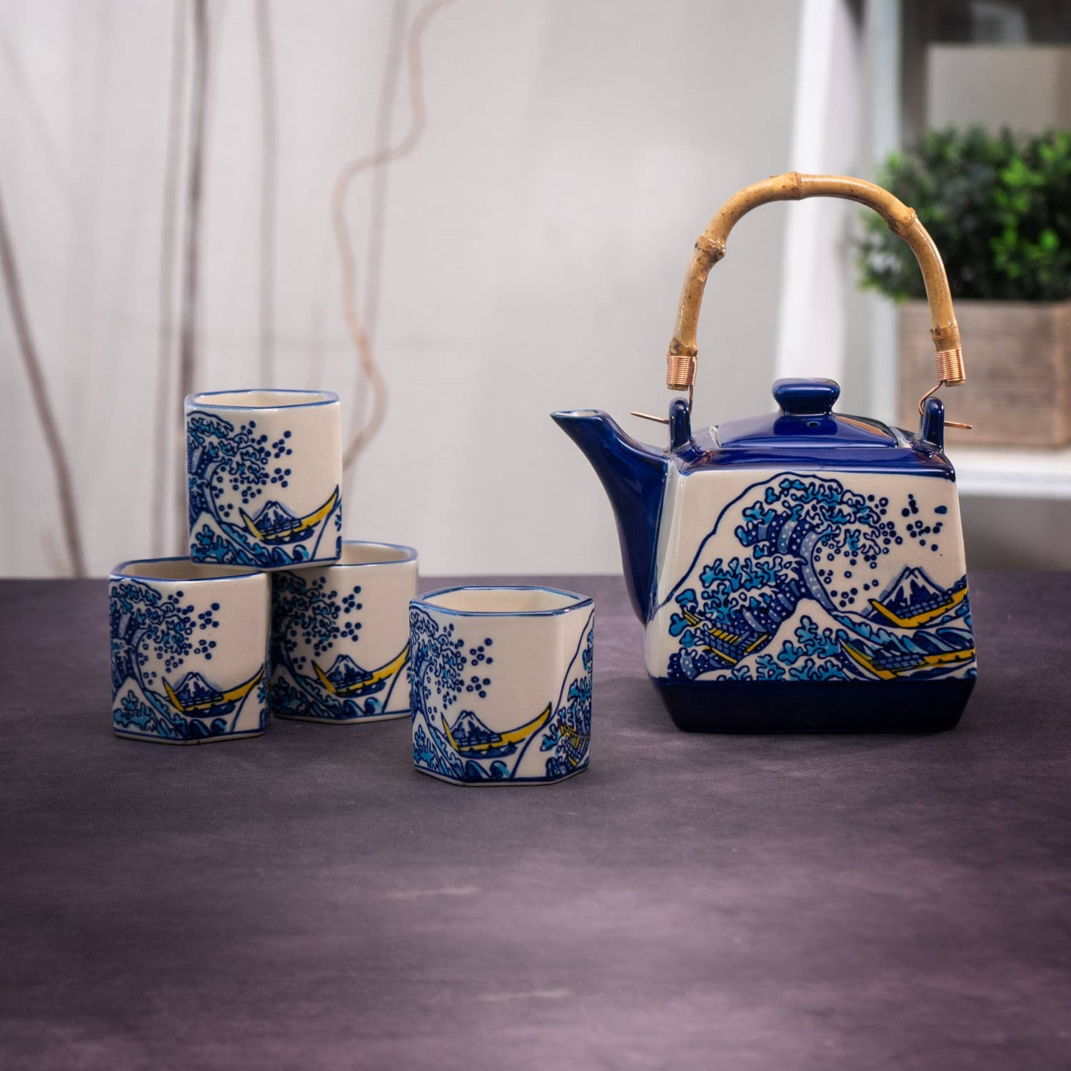 Great Wave Japanese Tea Set 20oz Tea Pot with 4 Hexagon Cups | Gift Box