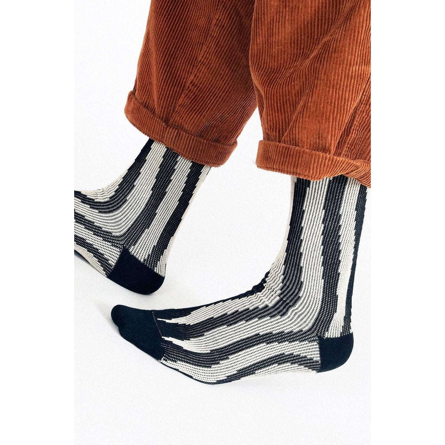 Groove Knit Dress Crew Sock | Men's Black & White Striped Crew Socks | Size 9–12