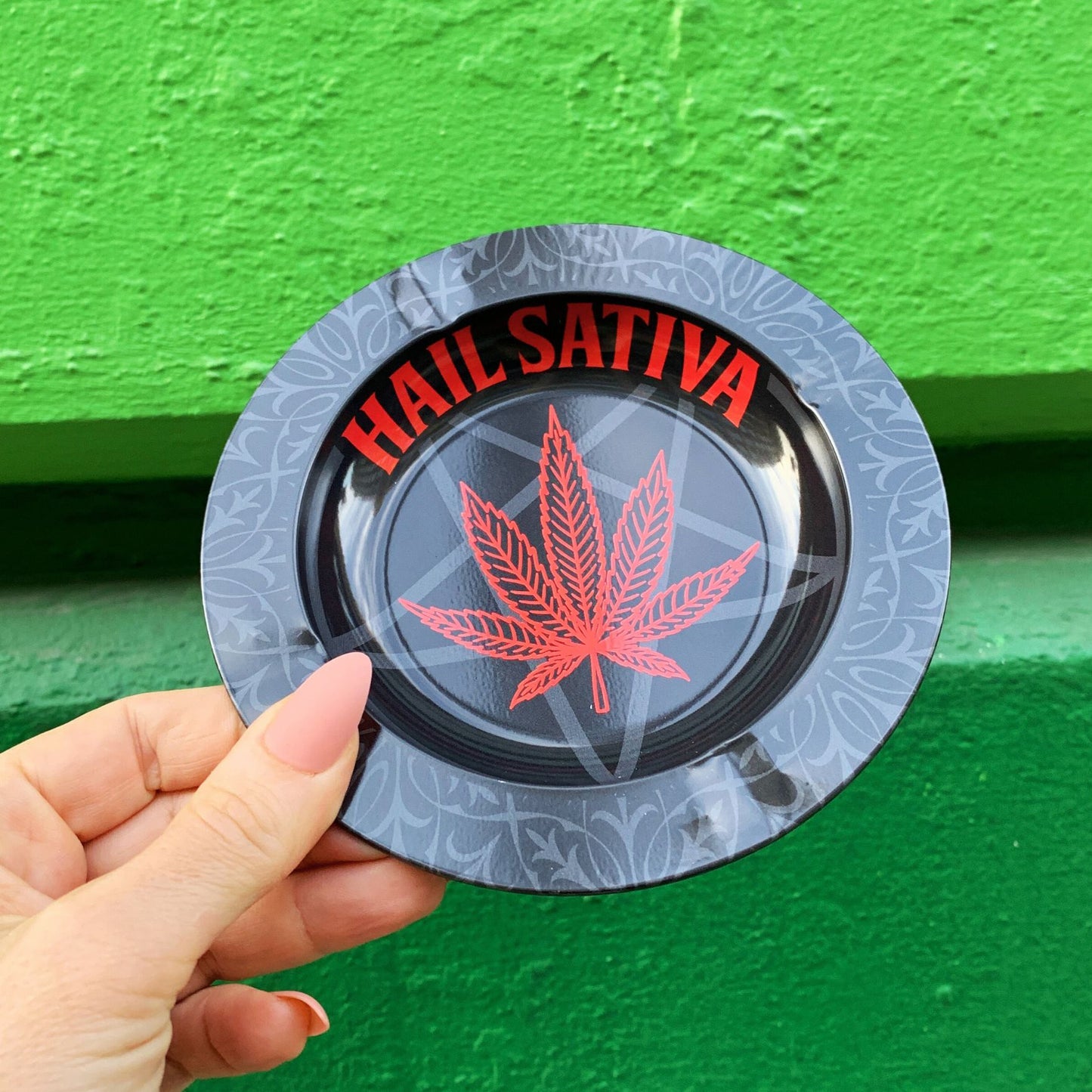 Hail Sativa Tin Ashtray | Round Lightweight Ashbin | 5.5"