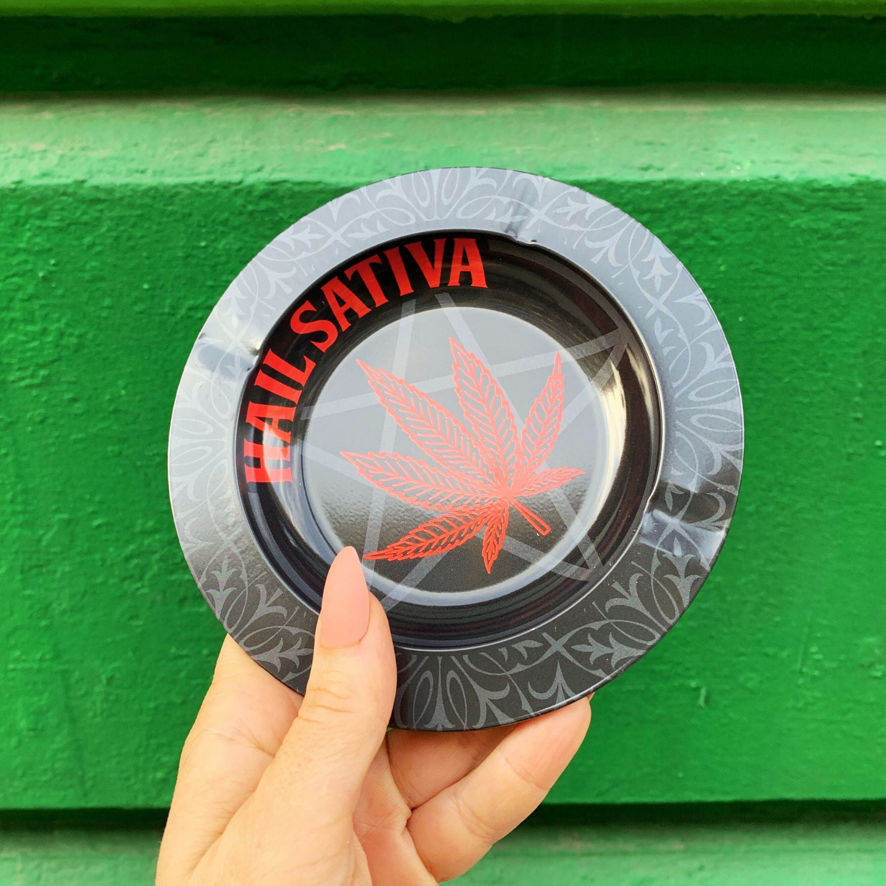 Hail Sativa Tin Ashtray | Round Lightweight Ashbin | 5.5"