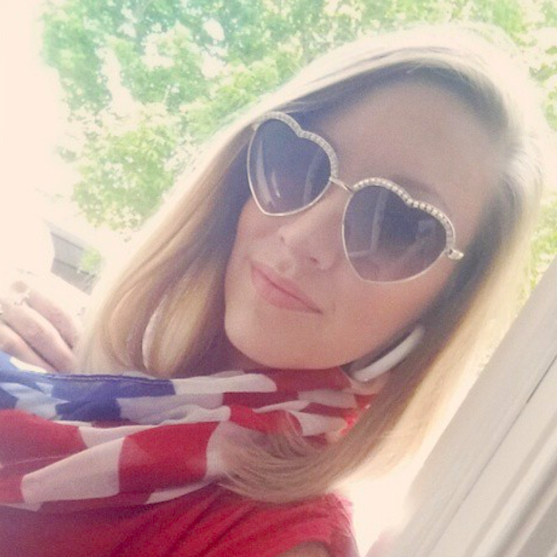 Heart Shape Rhinestone Aviator Sunglasses | Glam Silver Metal Frame UV400 Women’s Fashion Shades