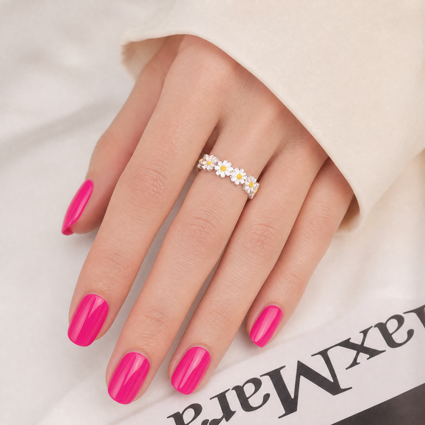 Hippie Dippie Adjustable Daisy Ring