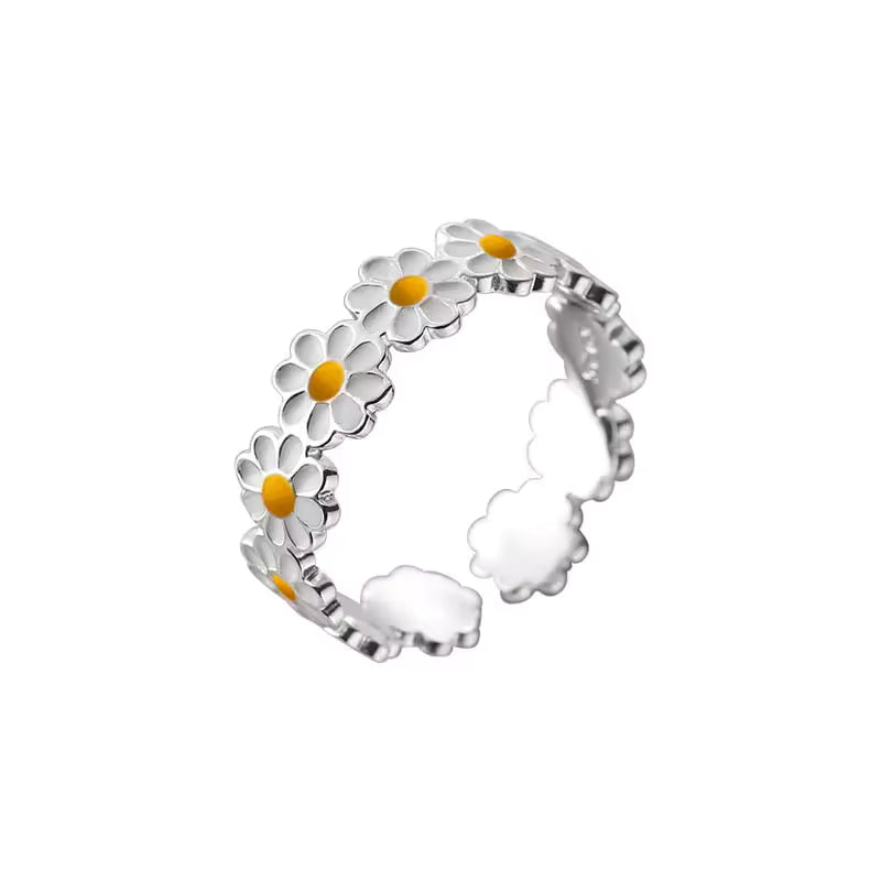 Hippie Dippie Adjustable Daisy Ring