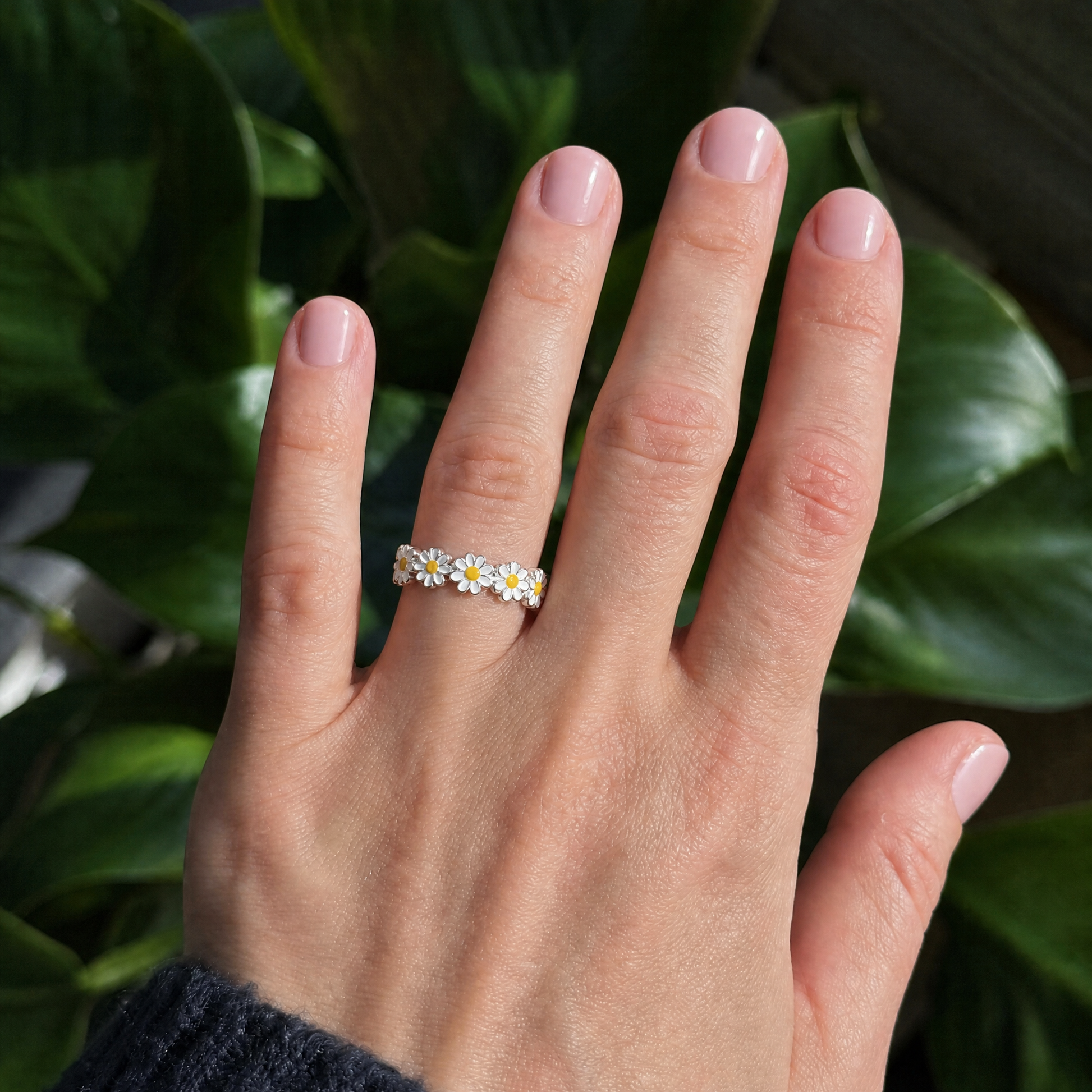 Hippie Dippie Adjustable Daisy Ring